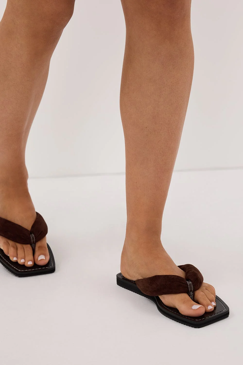 ALIAS MAE CHASE CHOC SANDAL - Image 4