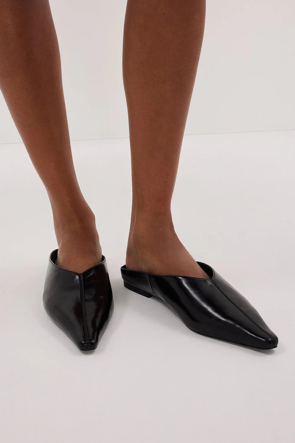 ALIAS MAE OLIVE MULE BLACK - Image 3