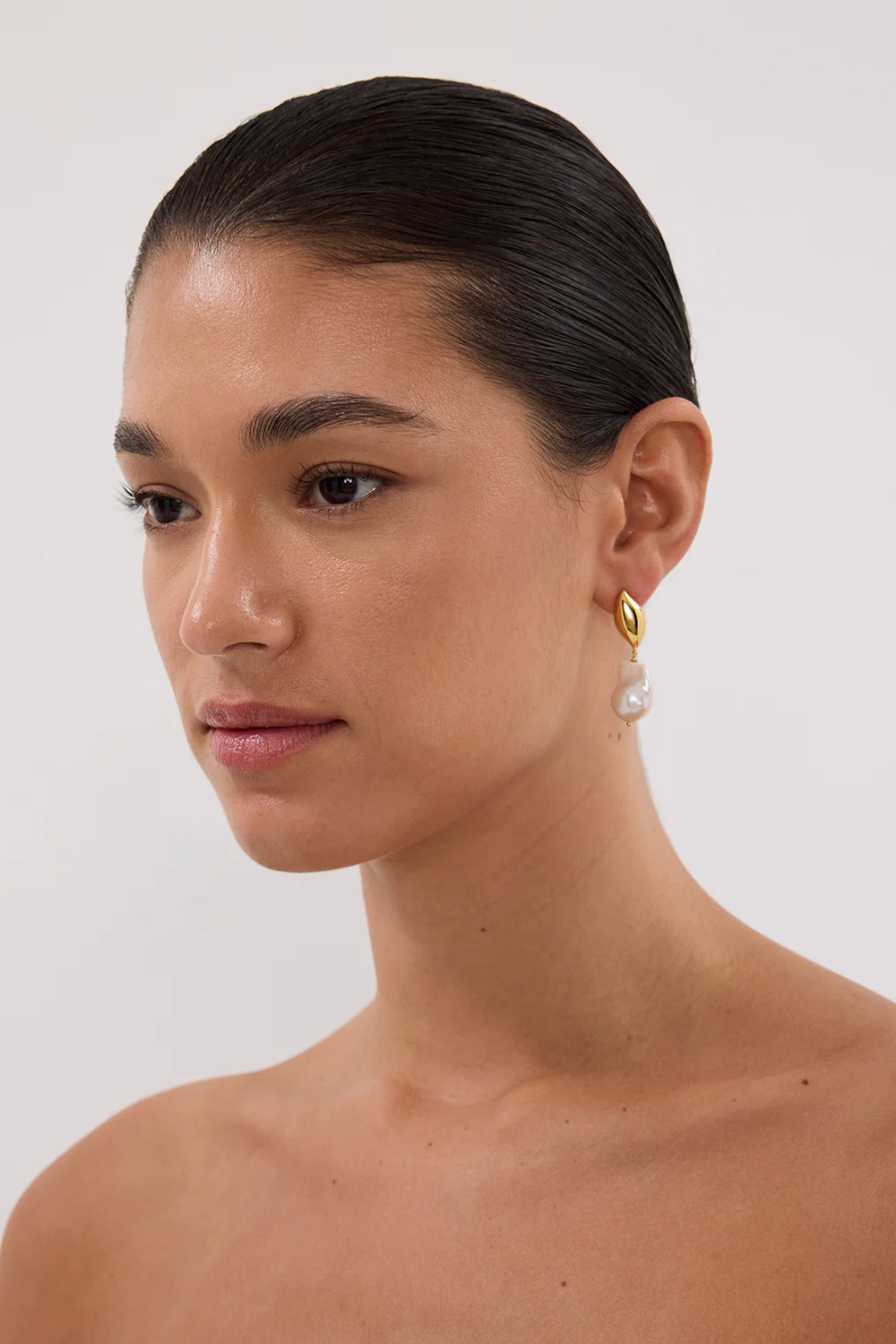 AMBER SCEATS ISOLA EARRING GOLD - Image 2