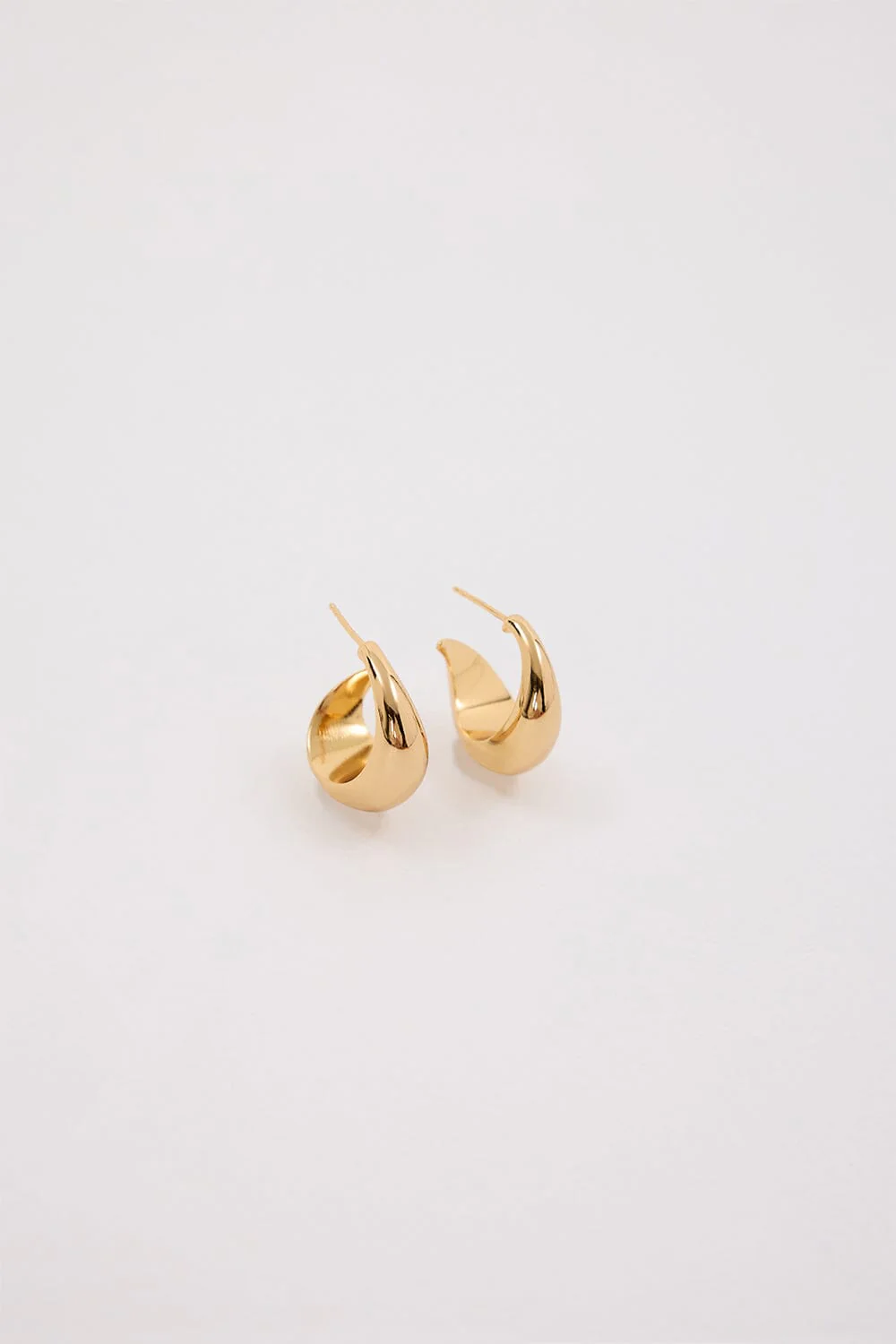AMBER SCEATS ZANE EARRING GOLD