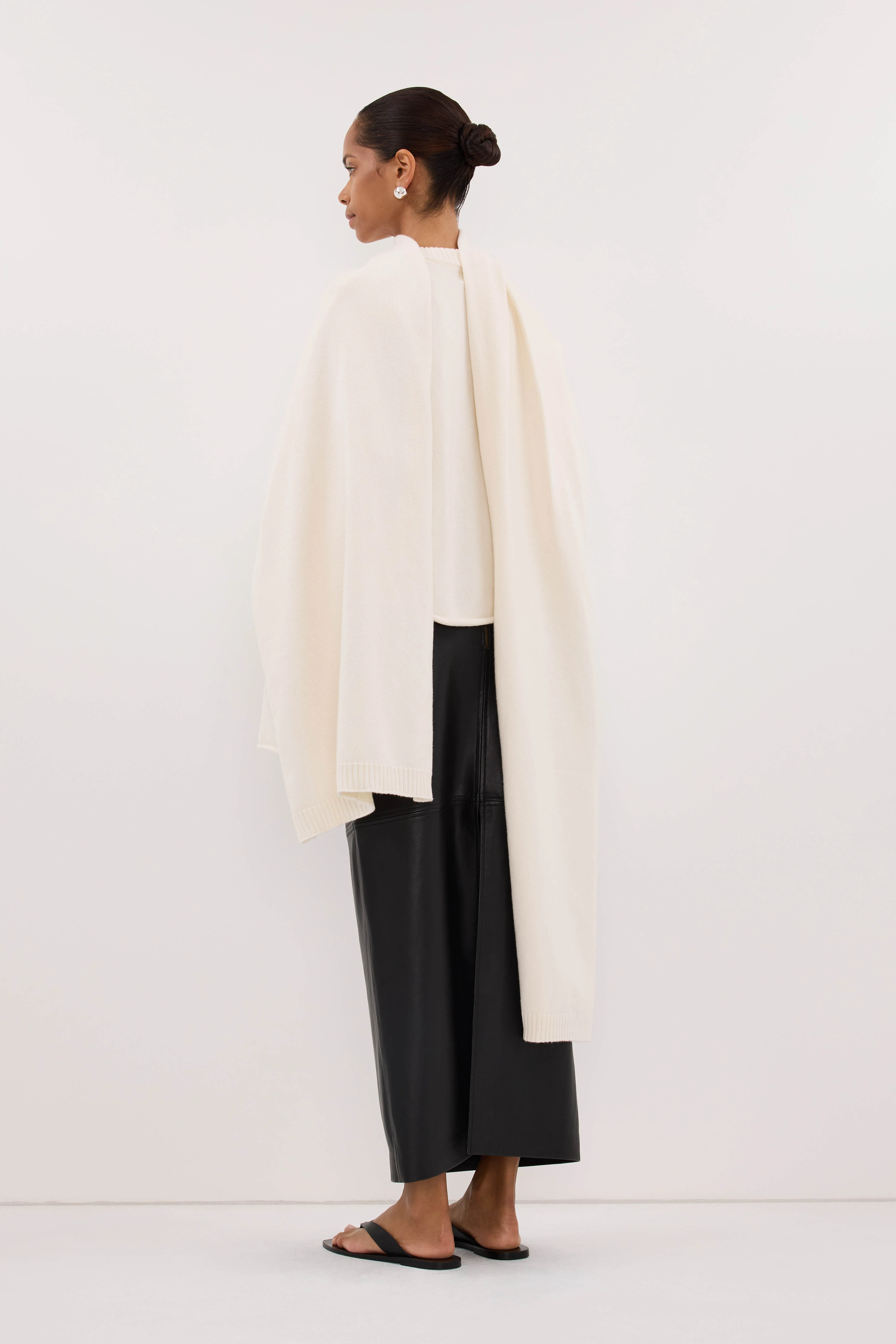 ANDIE IVORY SCARF KNIT JUMPER - Image 4