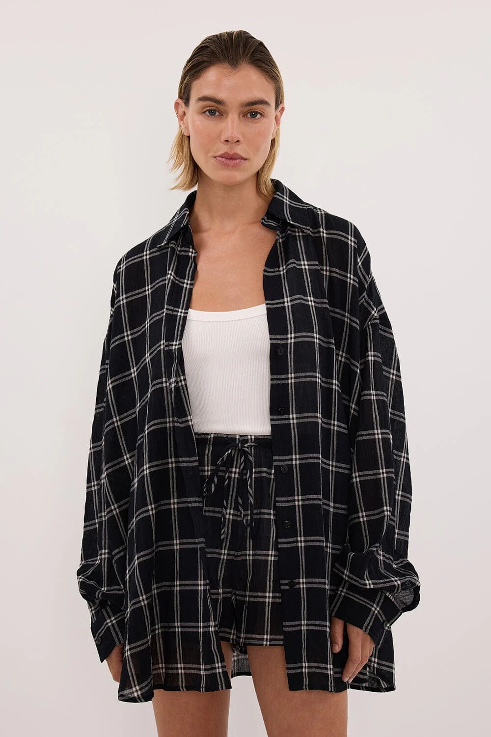 ANNALISE BLACK CHECK MICRO SHORT - Image 2