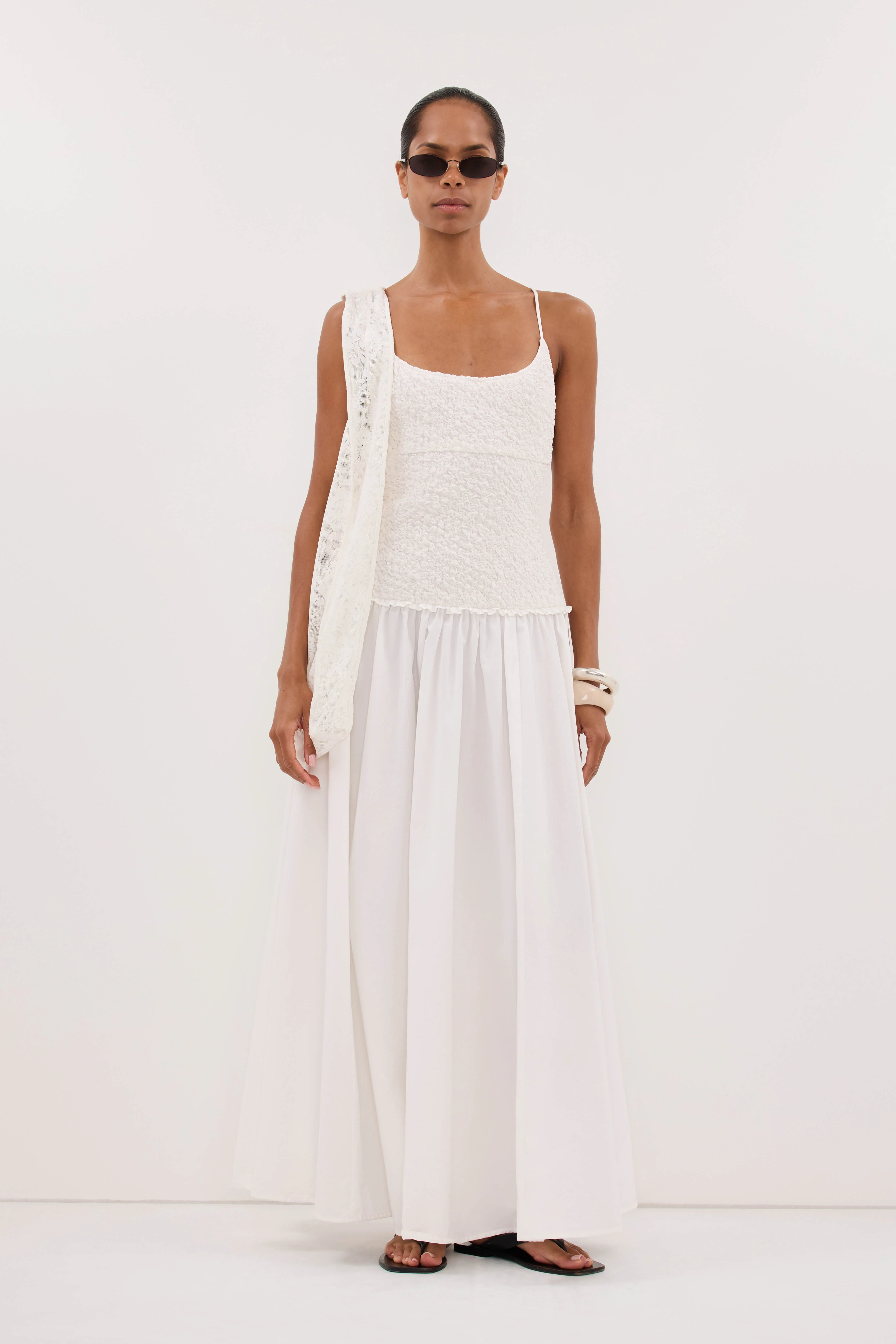 ANYA WHITE LACE SHOULDER BAG - Image 4