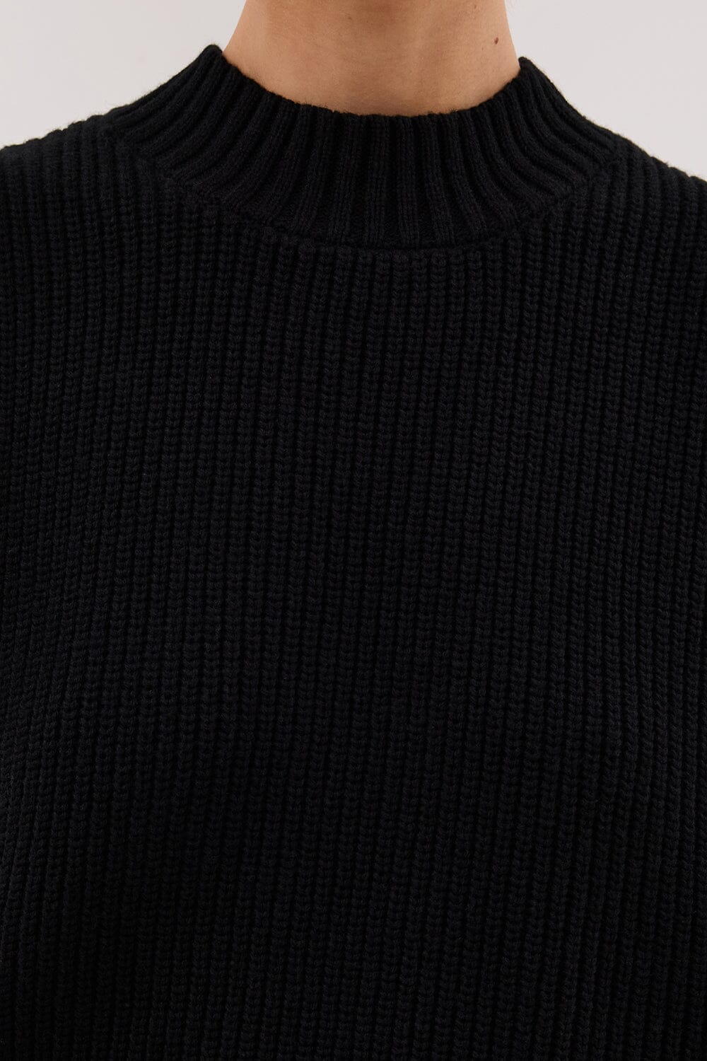 ARO BLACK KNIT TOP - Image 7