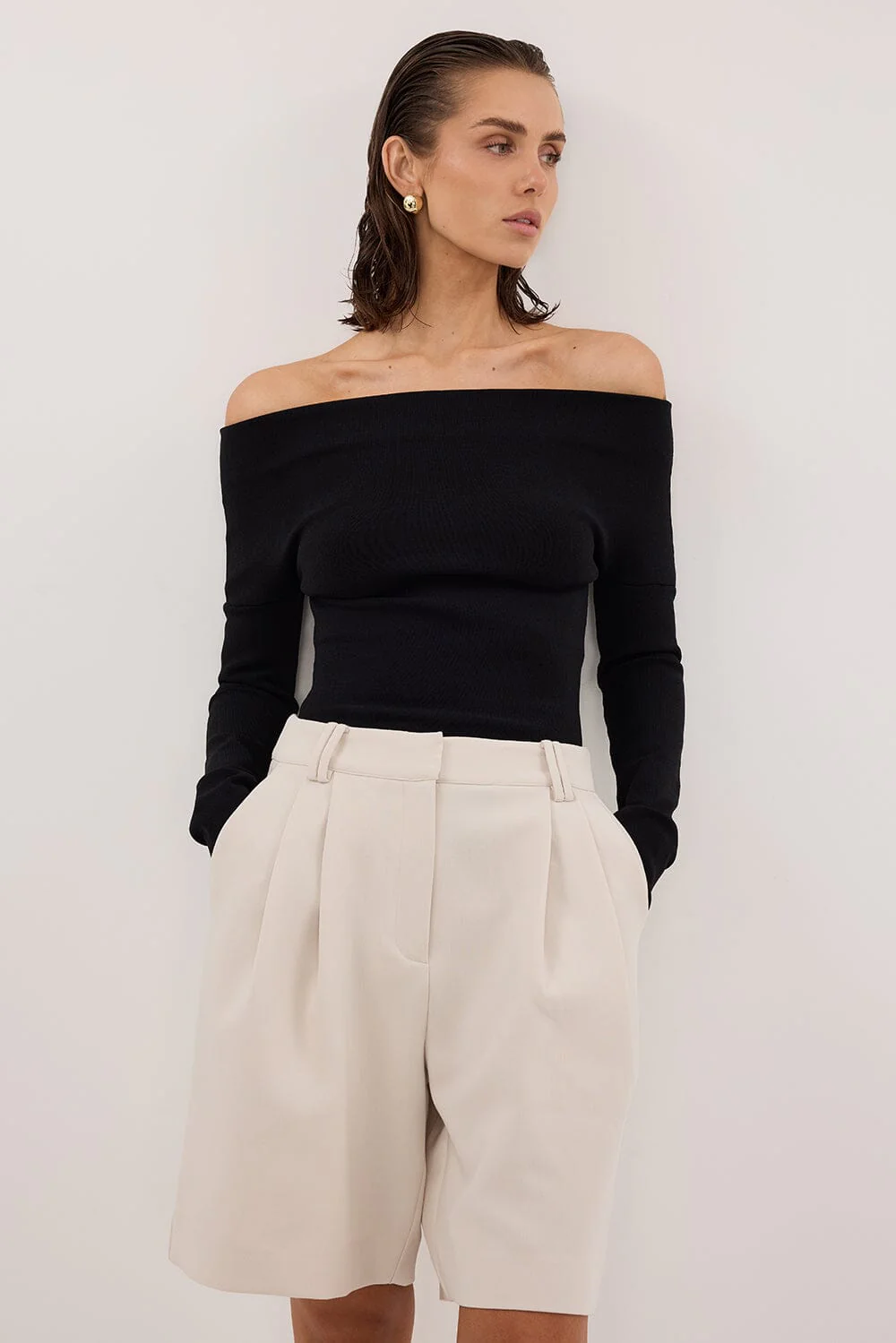 ASTRID BLACK LONG SLEEVE KNIT TOP - Image 2