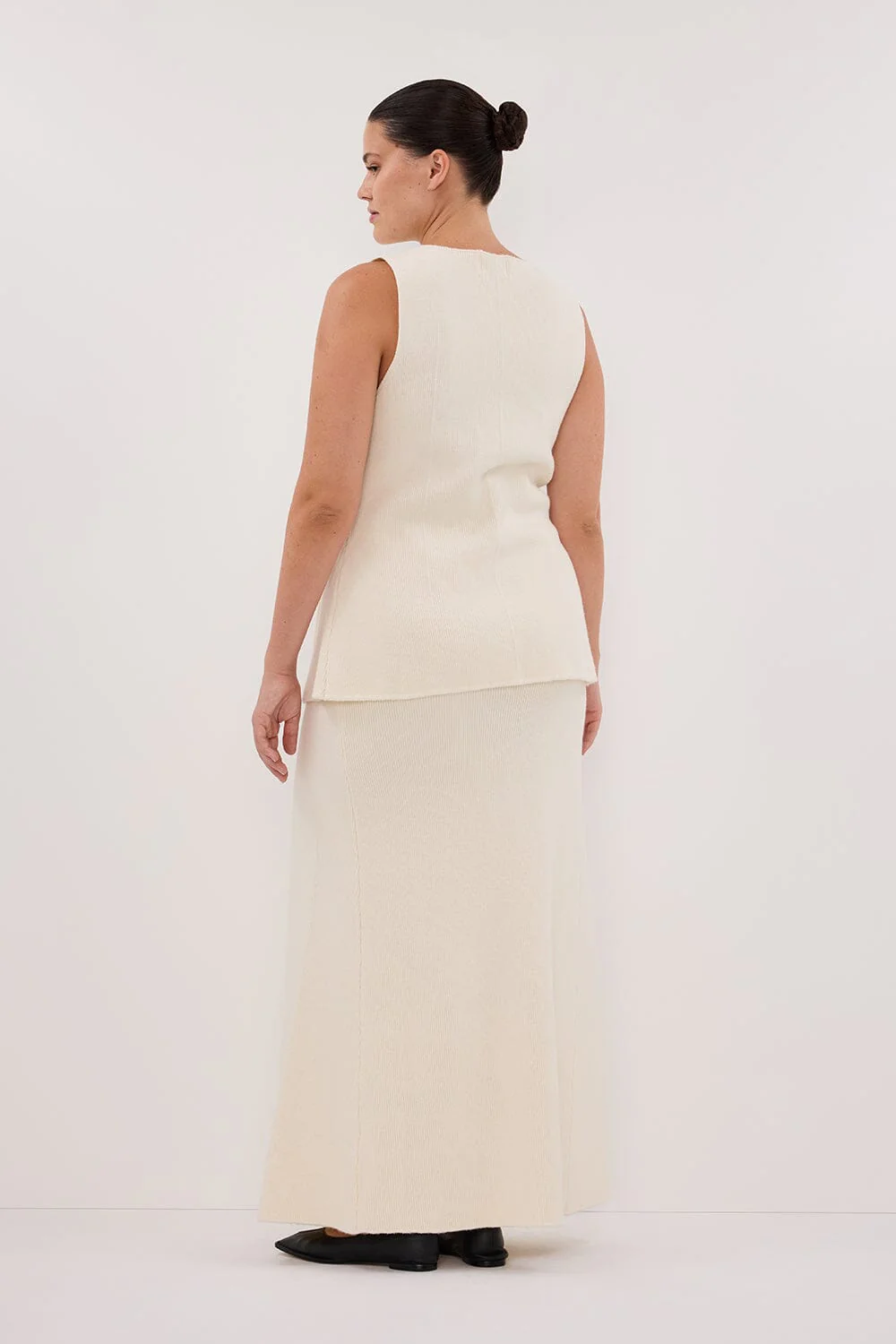 AVA CREAM LONGLINE KNIT MIDI SKIRT - Image 7