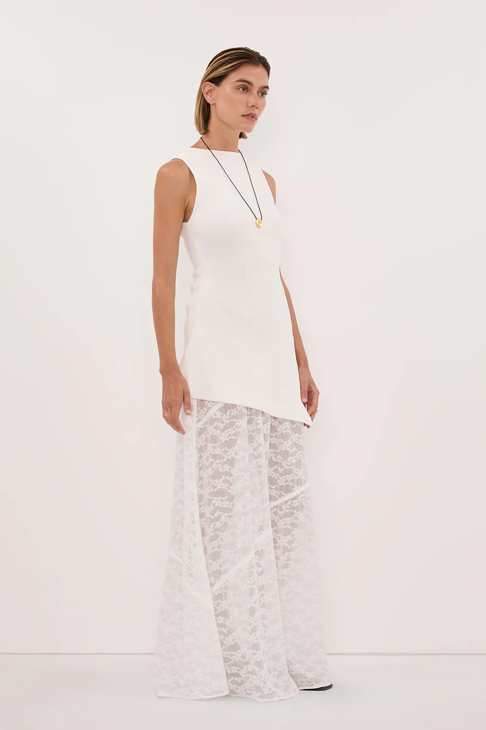 BELLE WHITE LACE MAXI SKIRT - Image 3