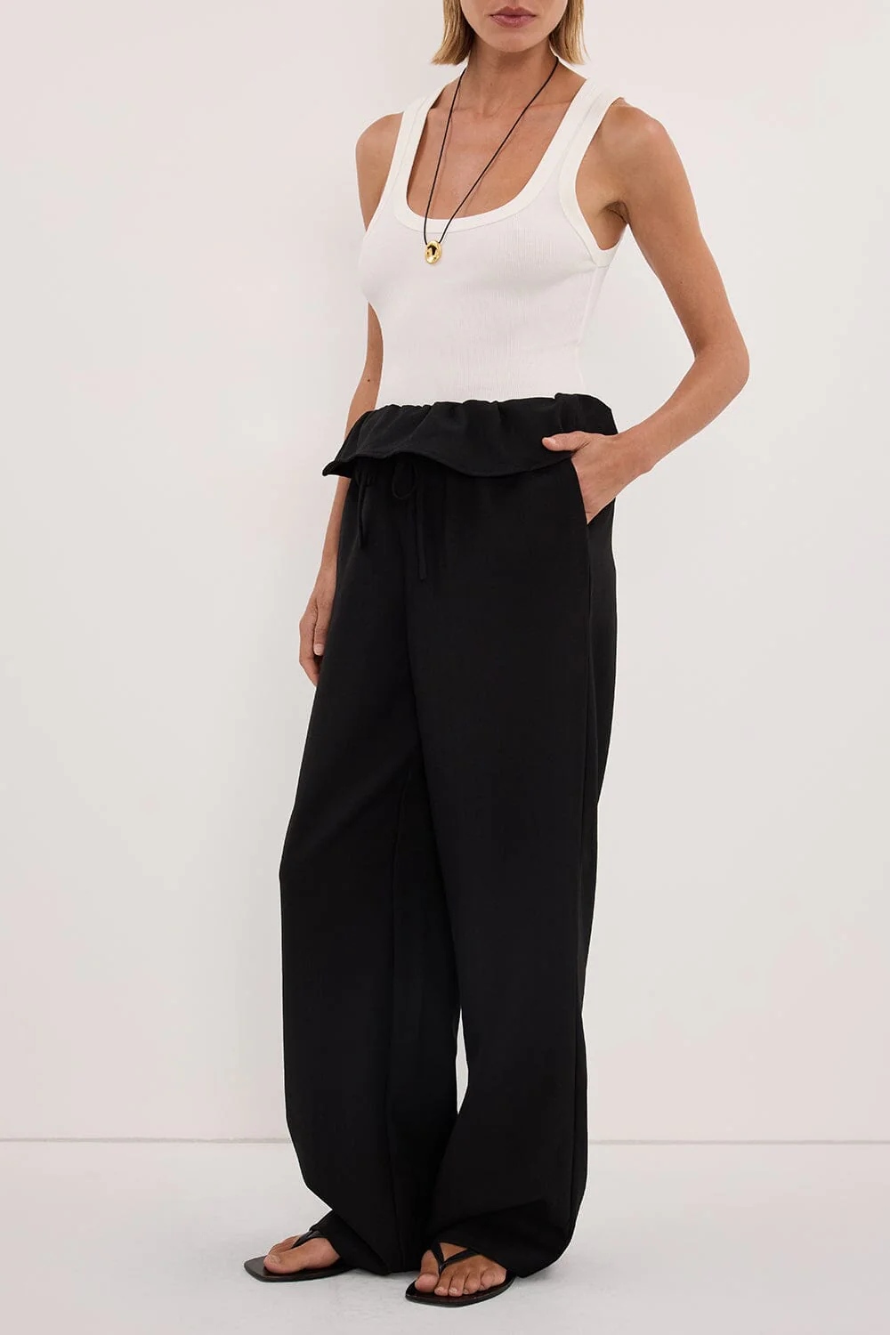 BENTLEE BLACK COTTON FISHERMAN PANT - Image 2