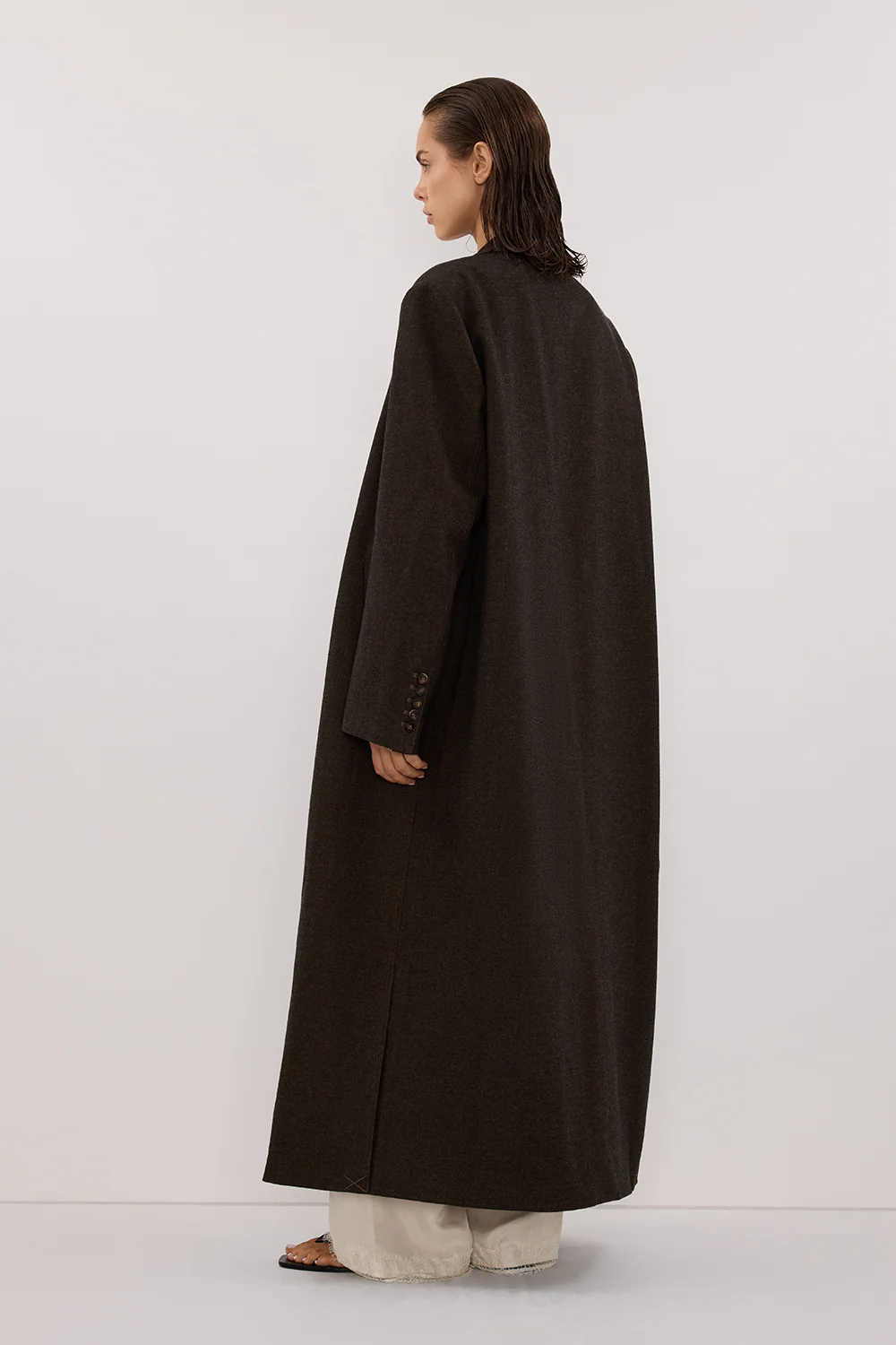 BENTLEY CHOCOLATE OVERSIZED COAT - Image 4