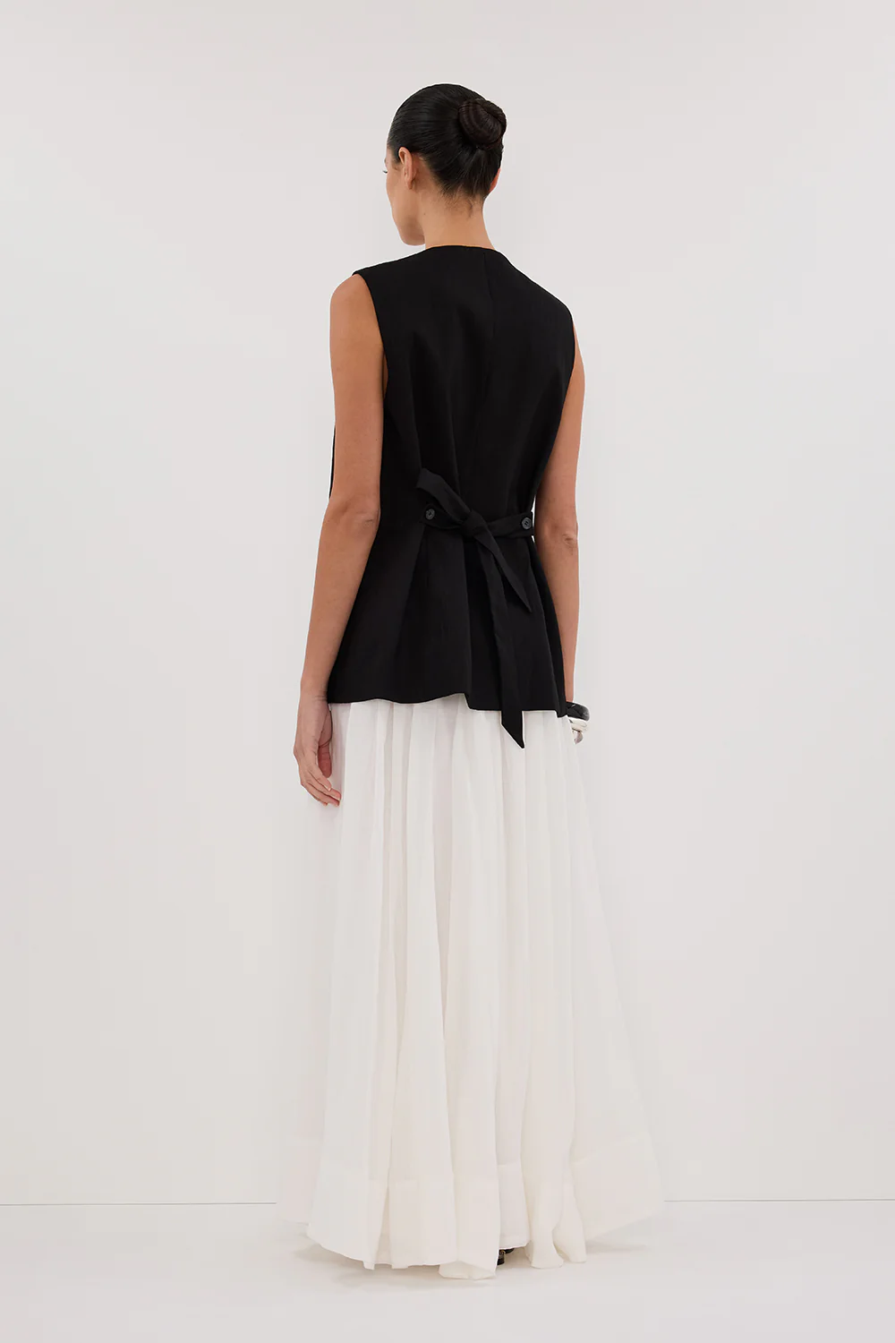 BRAX BLACK LONGLINE VEST - Image 4