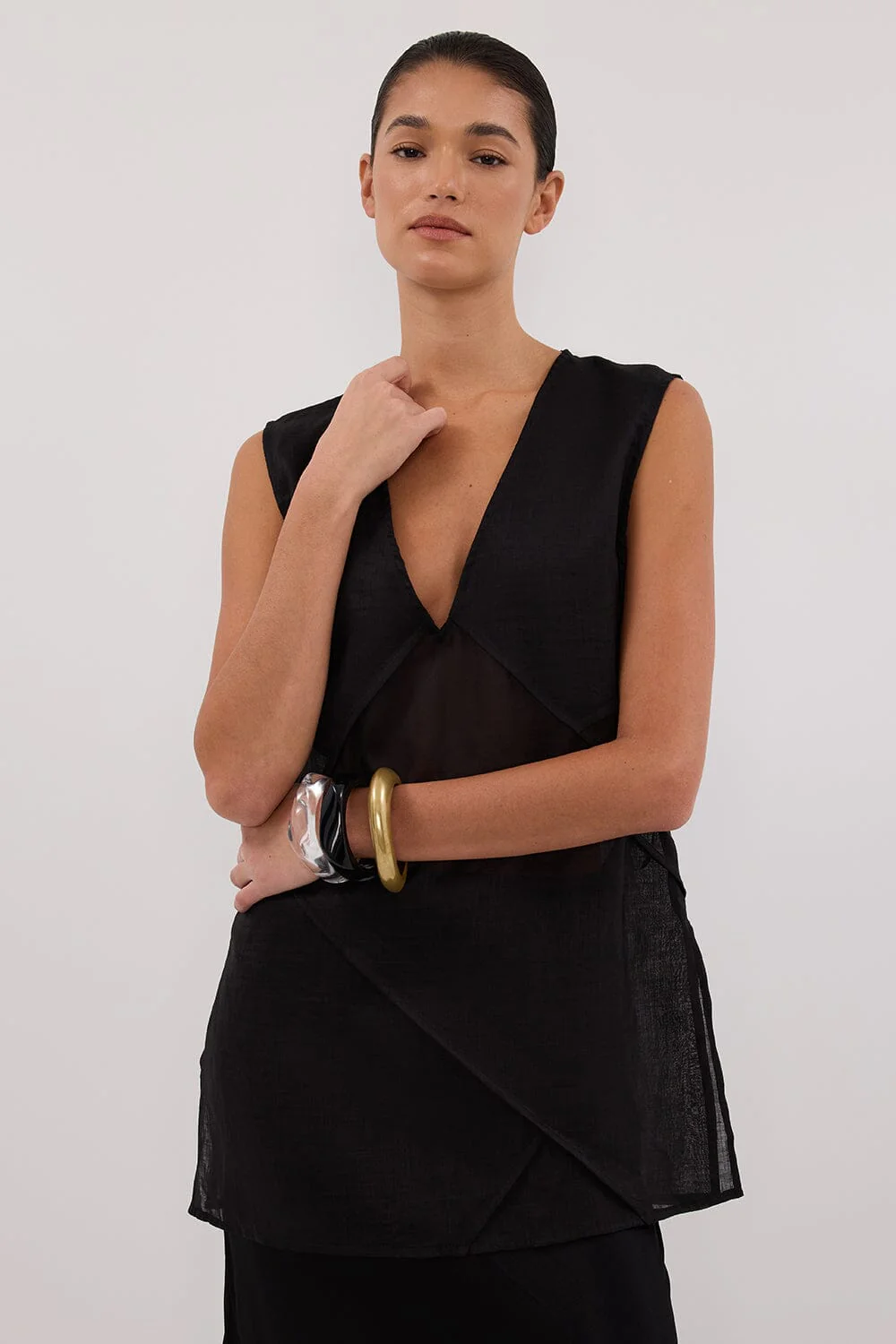 CARMEL BLACK RAMIE V NECK TOP - Image 6