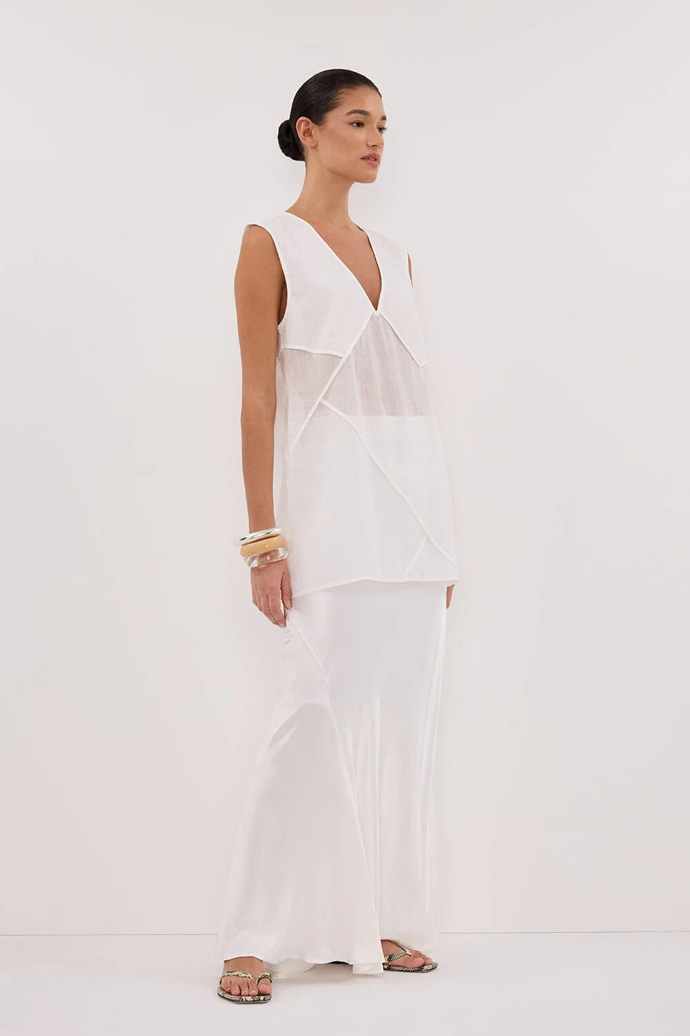 CARMEL WHITE RAMIE V NECK TOP - Image 3