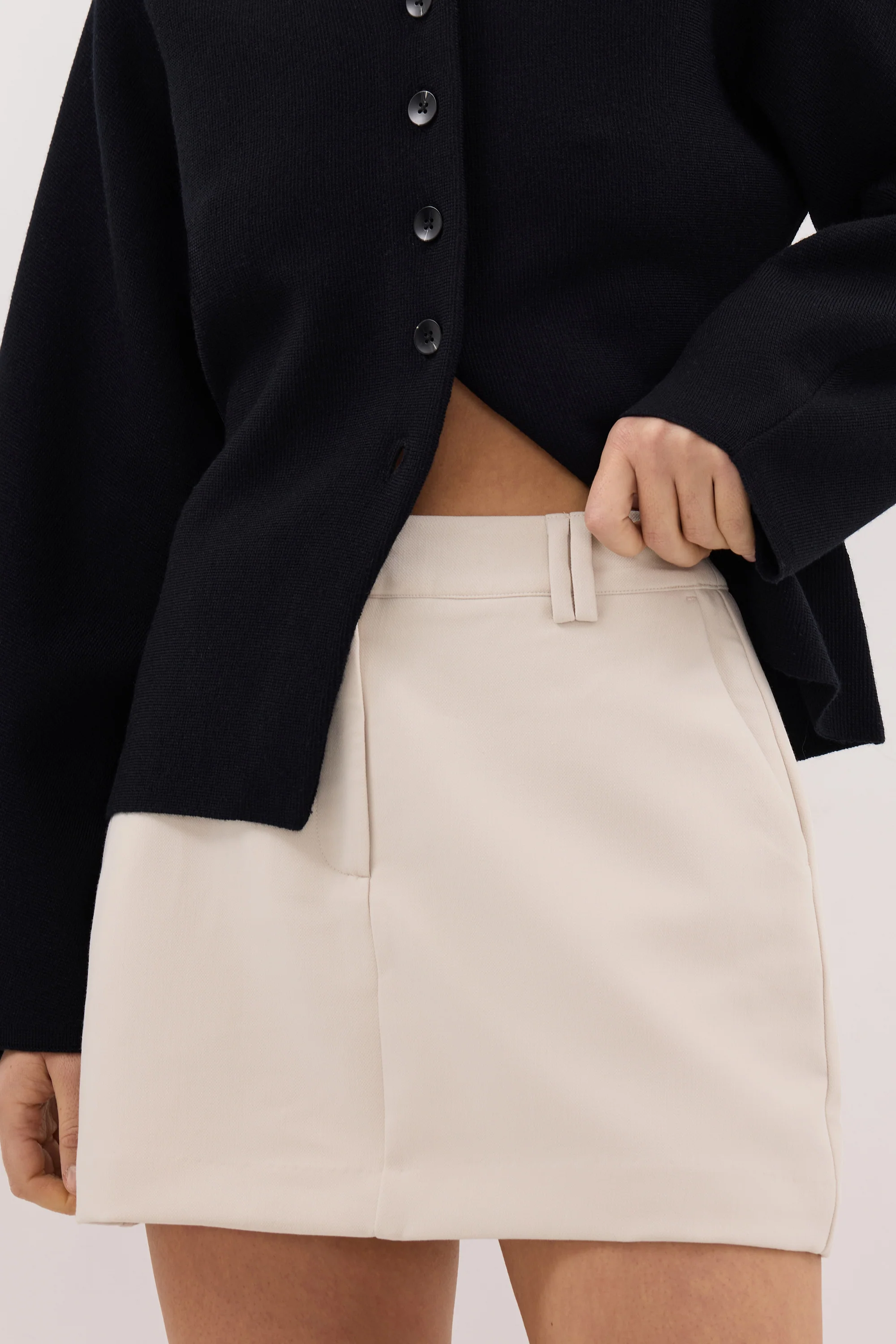 CHELSEA BONE TAILORED SKORT - Image 5