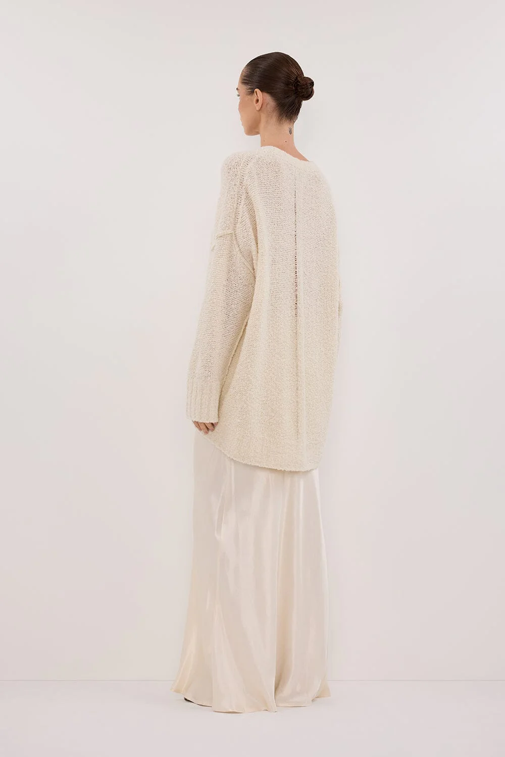 CICI CREAM LONGLINE JUMPER - Image 4