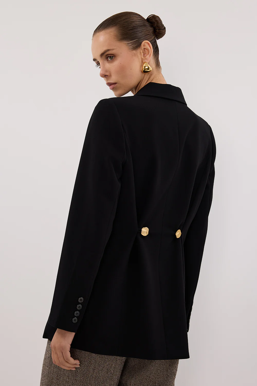 COHEN BLACK CINCHED BLAZER - Image 6