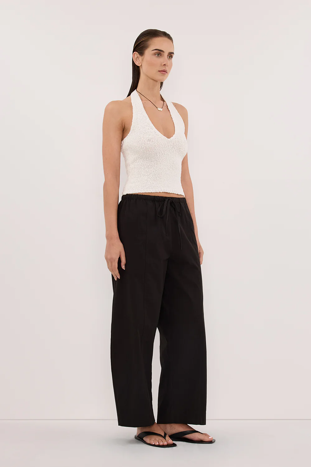 DINA OFF WHITE SLEEVELESS HALTER KNIT TOP - Image 3