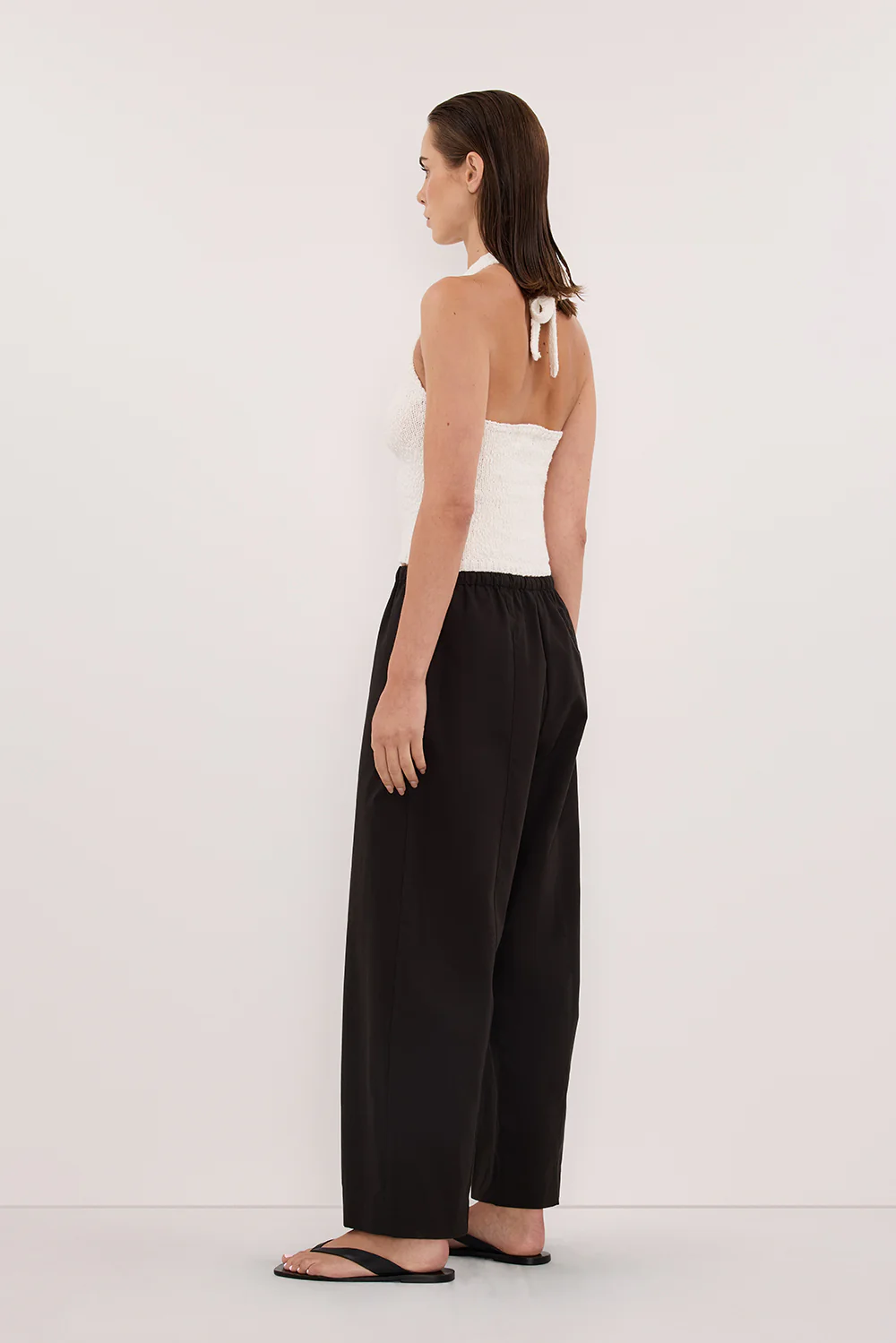 DINA OFF WHITE SLEEVELESS HALTER KNIT TOP - Image 4