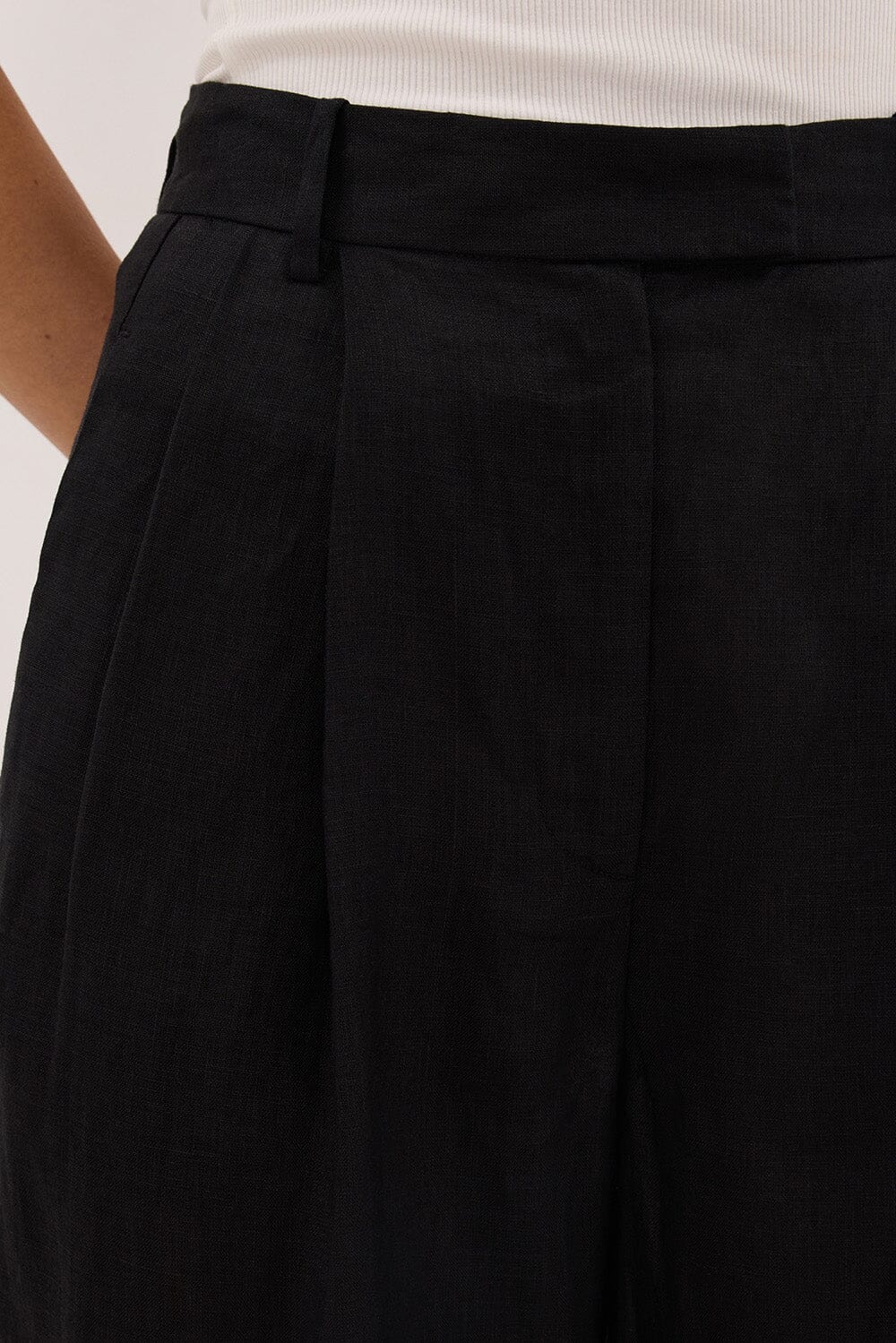 EASTON BLACK WIDE LEG LINEN PANT - Image 5