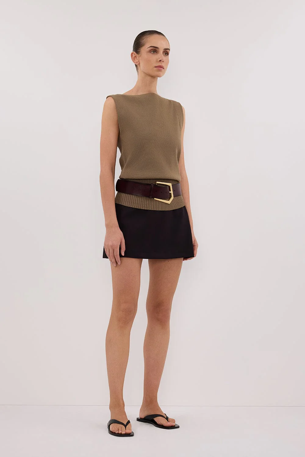 ELSA OLIVE SLEEVELESS KNIT TOP - Image 3