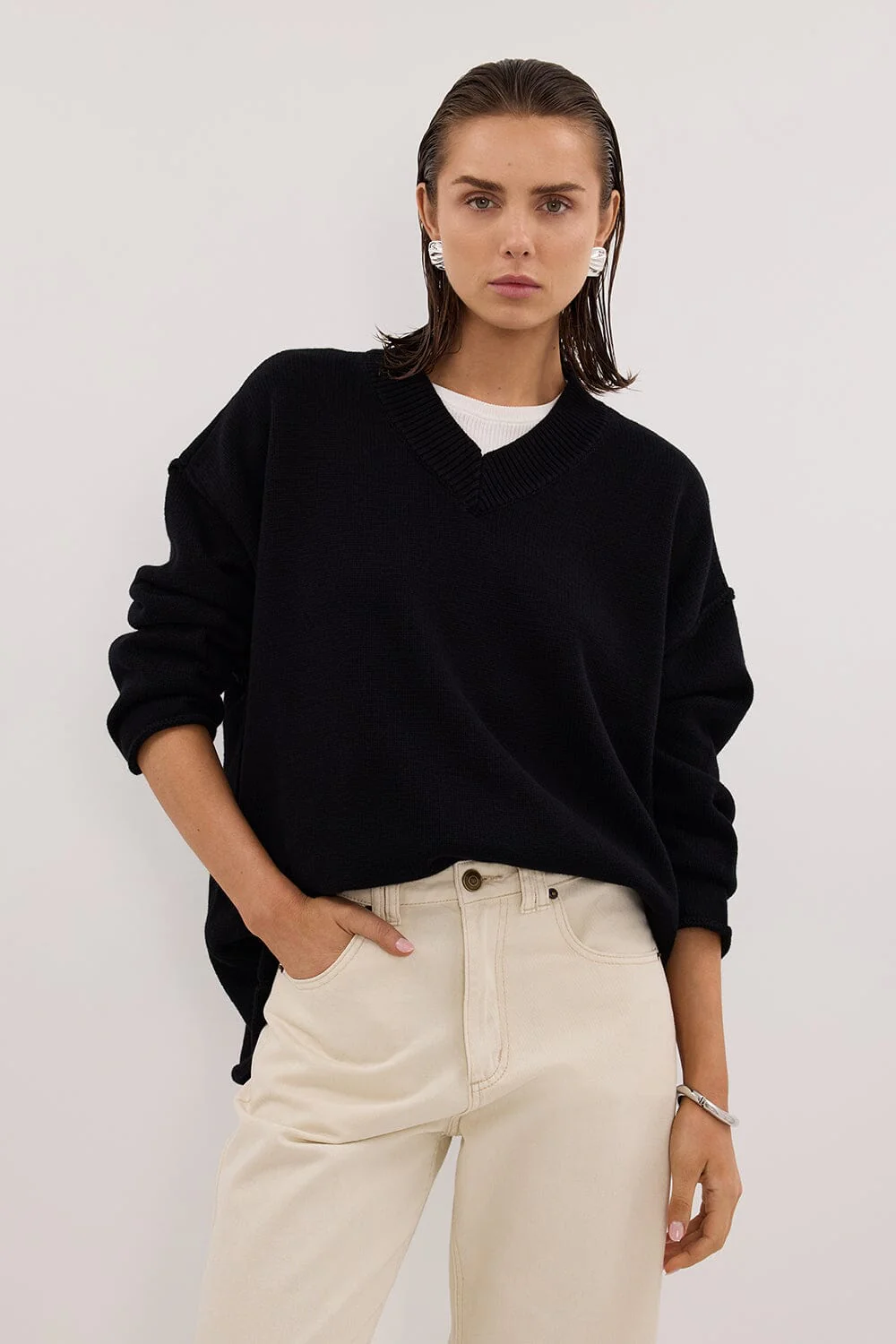 FLINT BLACK V NECK KNIT JUMPER - Image 3