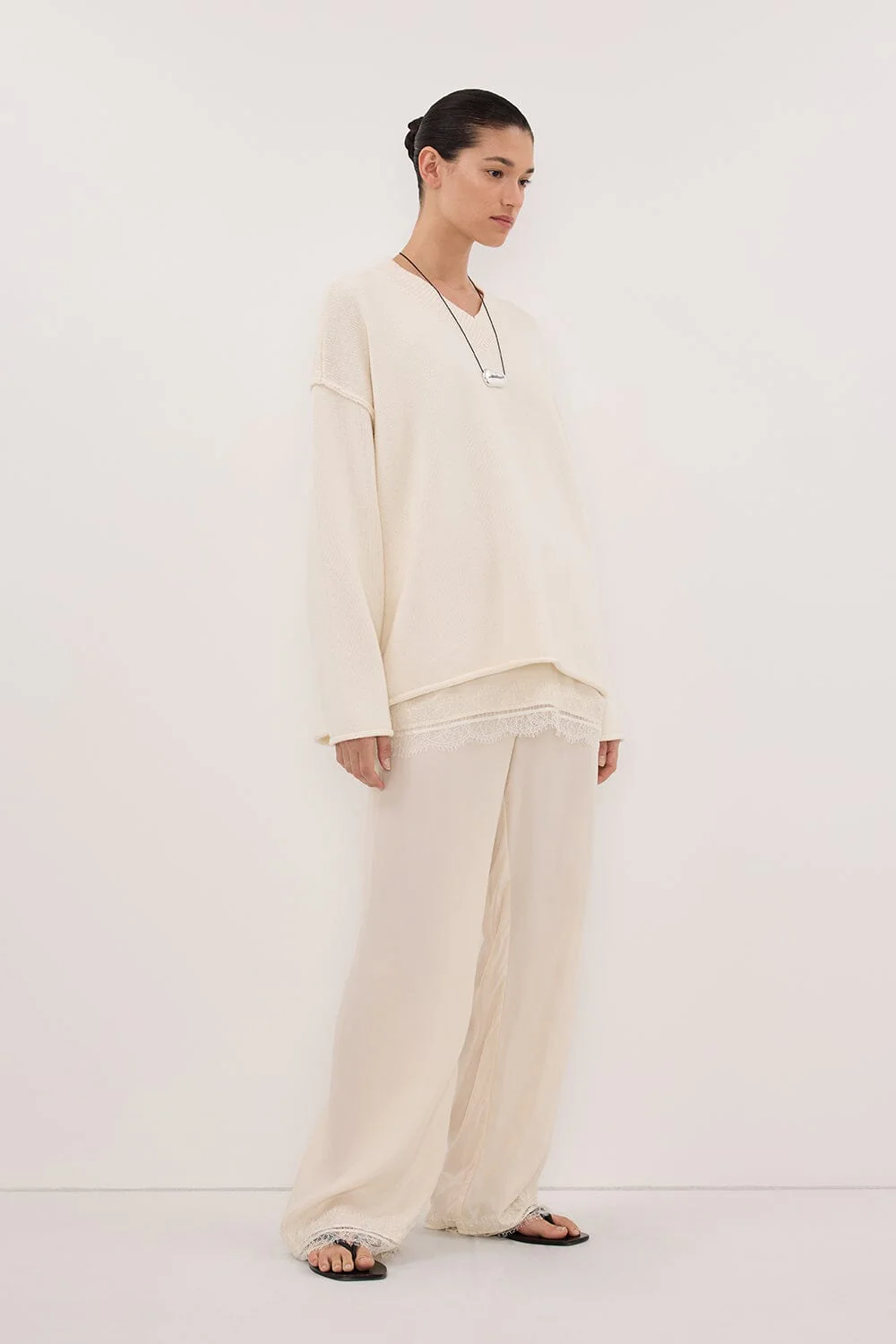 FLINT CREAM V NECK KNIT JUMPER - Image 3