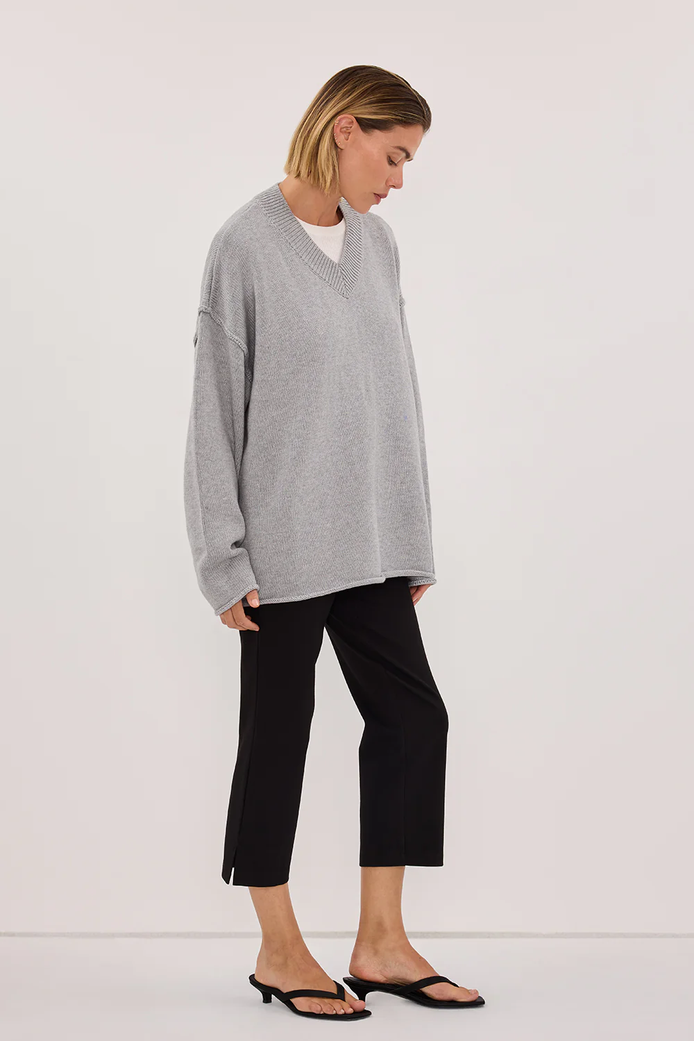 FLINT SILVER V NECK KNIT JUMPER - Image 3