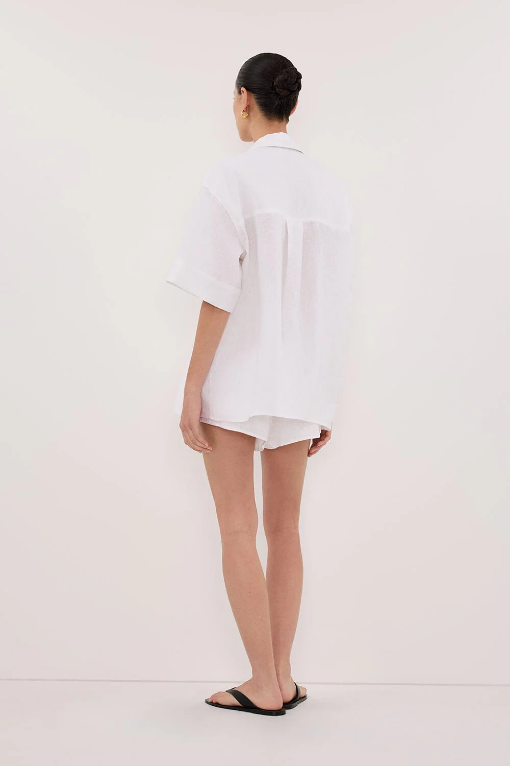 HELENA WHITE OVERSIZED LINEN SHIRT - Image 4