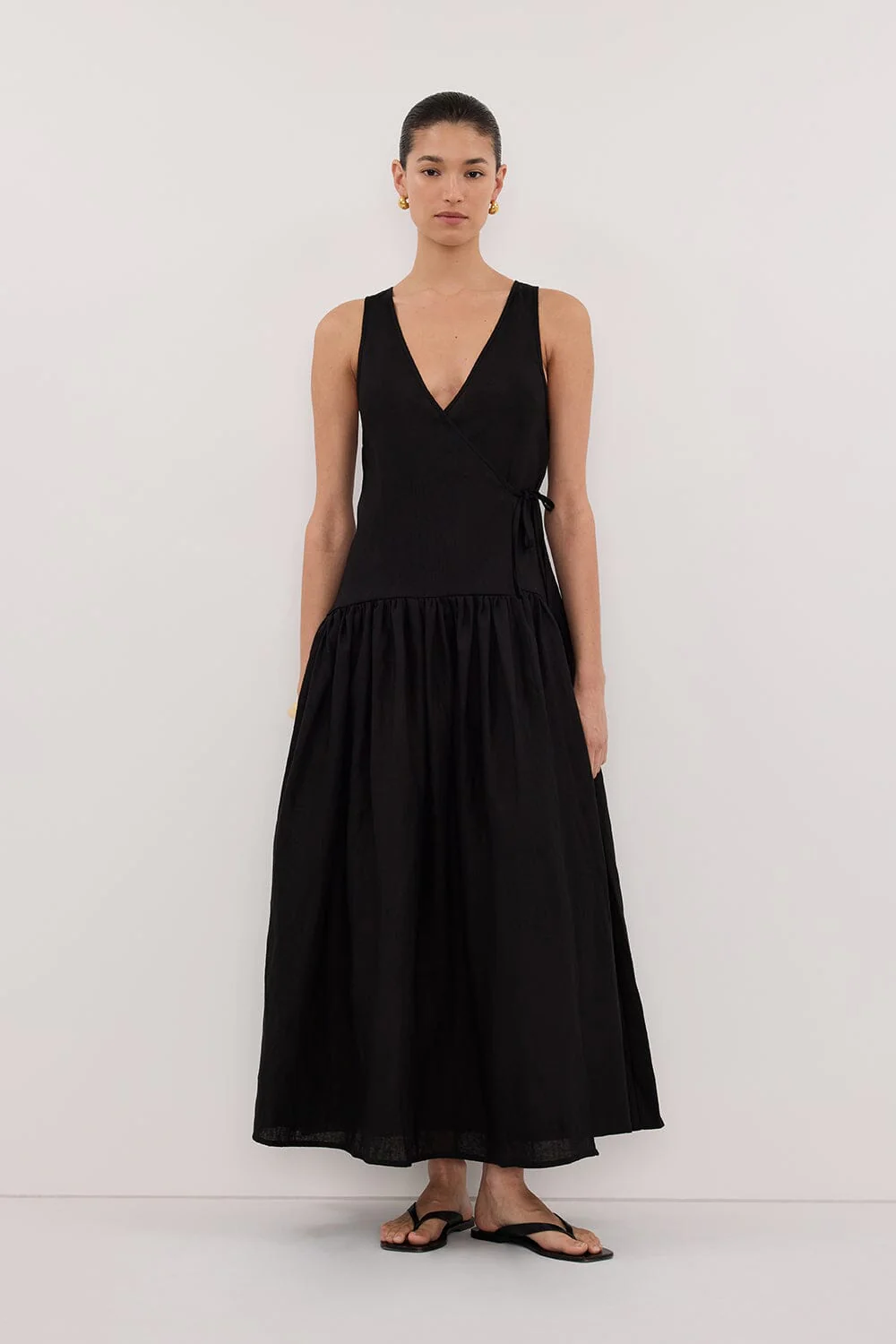 ILIO BLACK SLEEVELESS LINEN WRAP MIDI DRESS