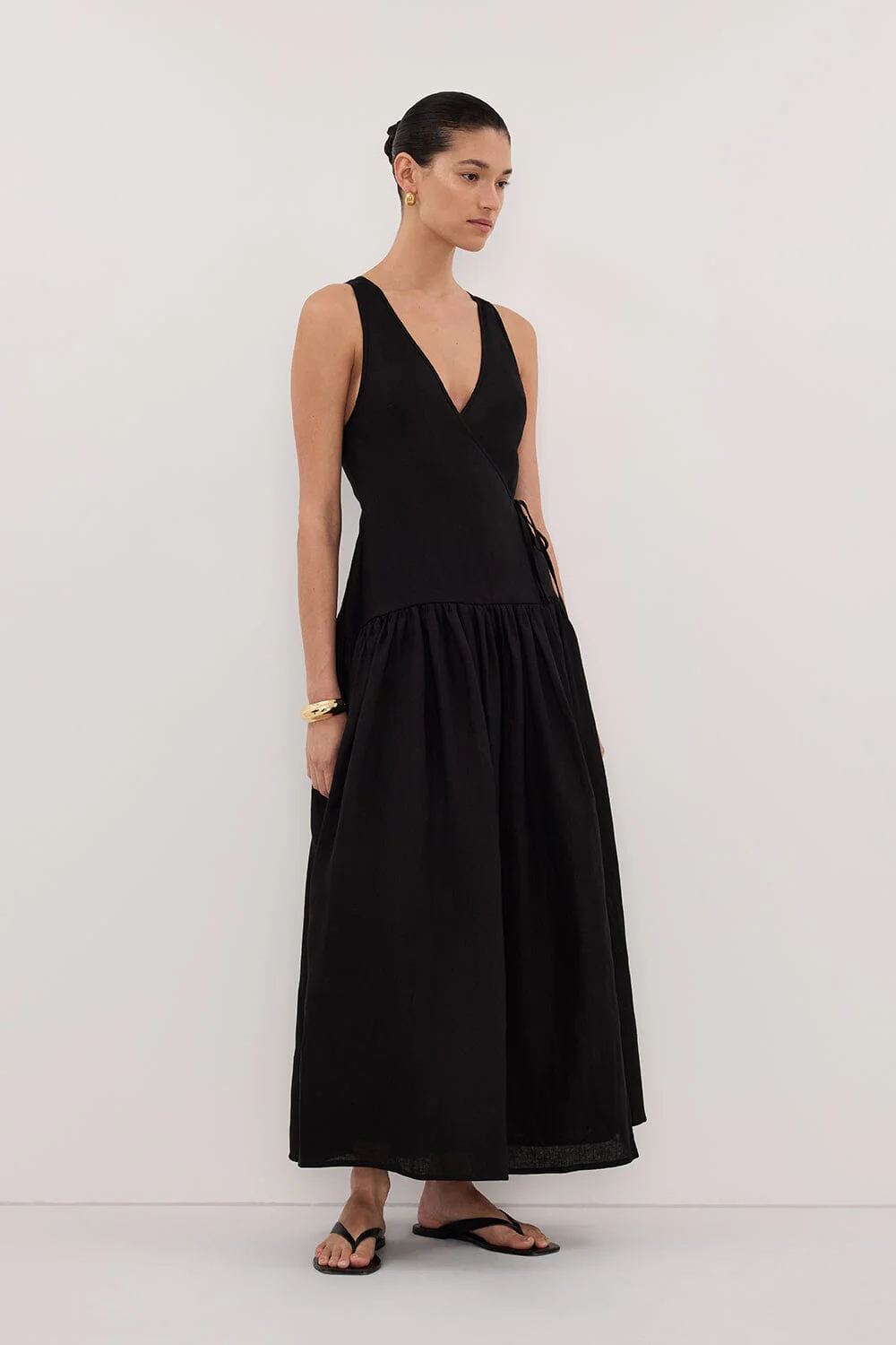 ILIO BLACK SLEEVELESS LINEN WRAP MIDI DRESS - Image 3