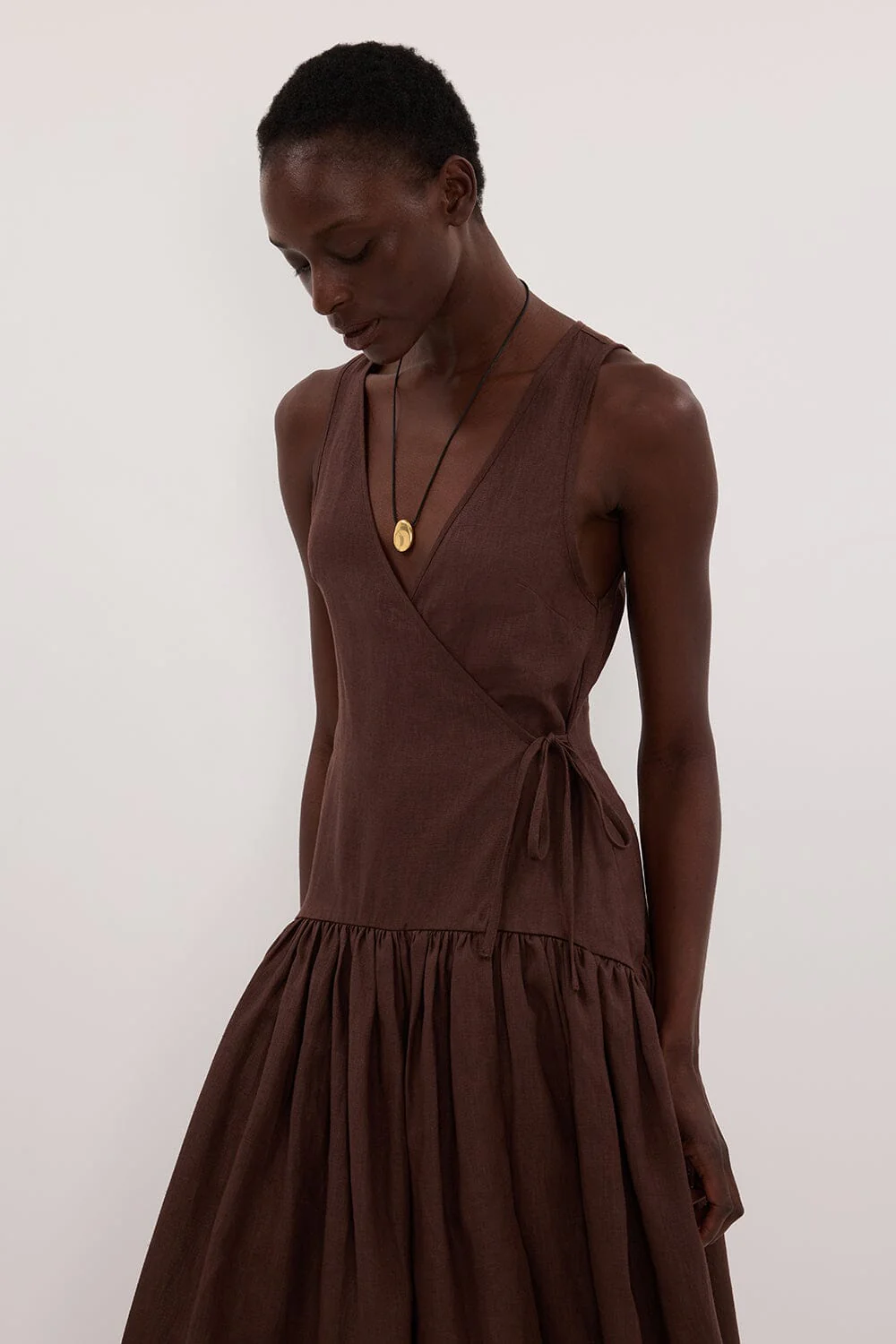 ILIO COCOA SLEEVELESS LINEN WRAP MIDI DRESS - Image 2