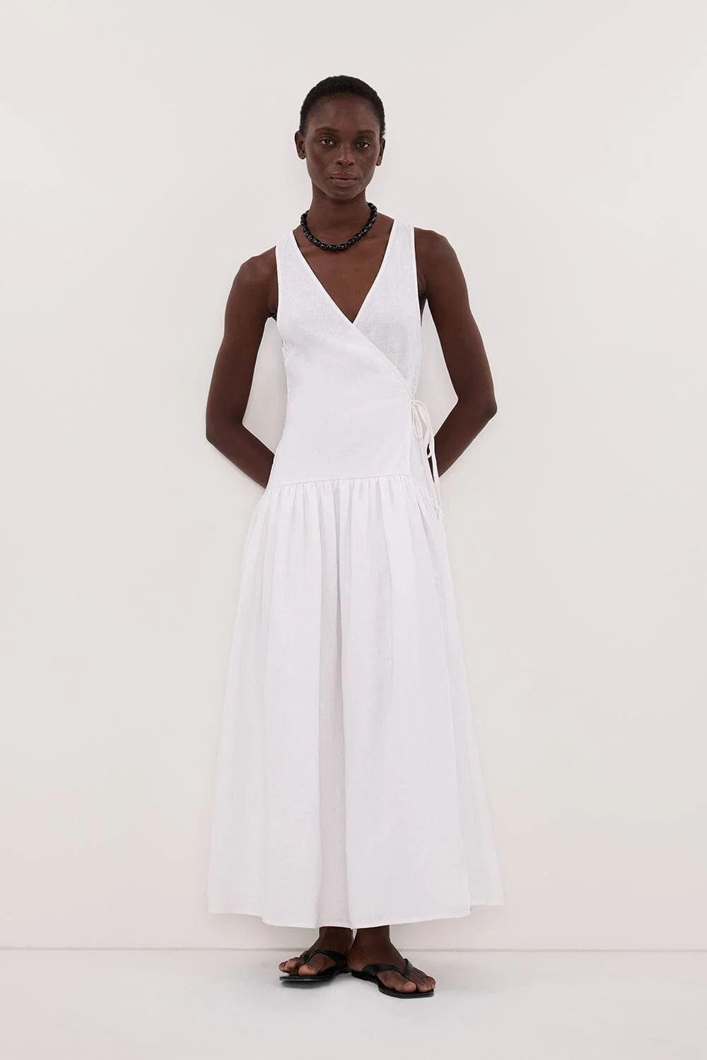 ILIO WHITE SLEEVELESS LINEN WRAP MIDI DRESS