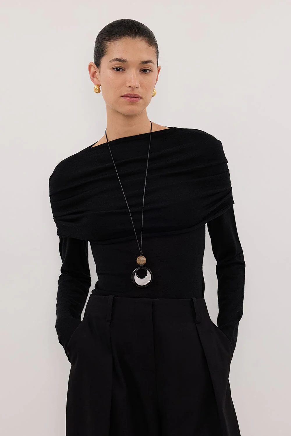 IVY BLACK MERINO LONG SLEEVE TOP - Image 2
