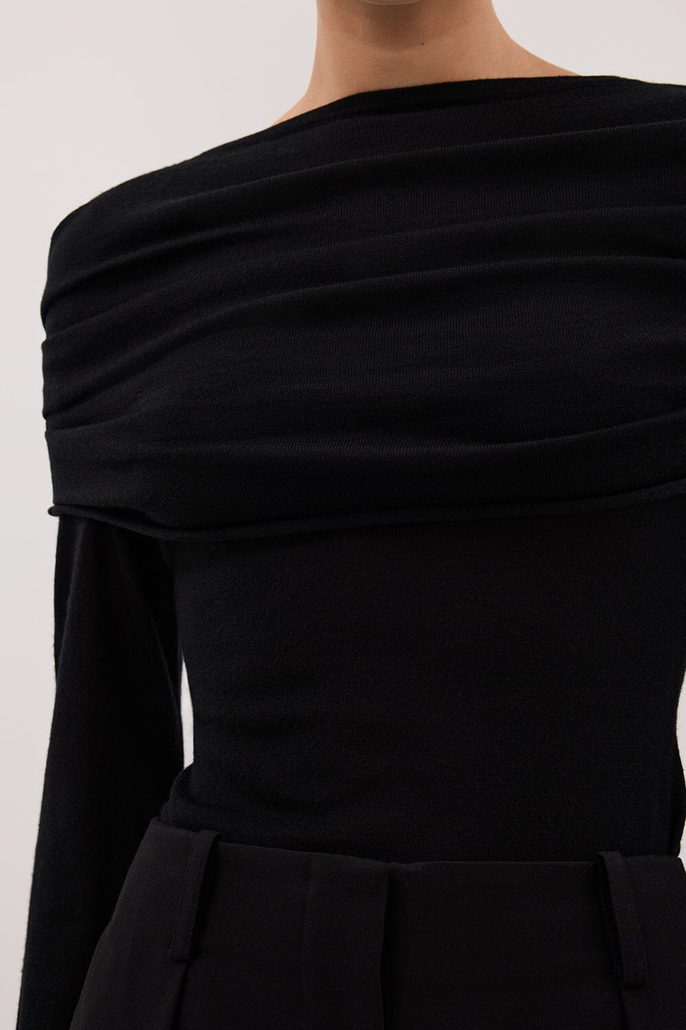 IVY BLACK MERINO LONG SLEEVE TOP - Image 6