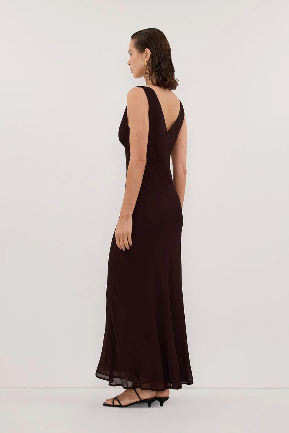 JORJA DARK CHOC SLEEVELESS MAXI DRESS - Image 4
