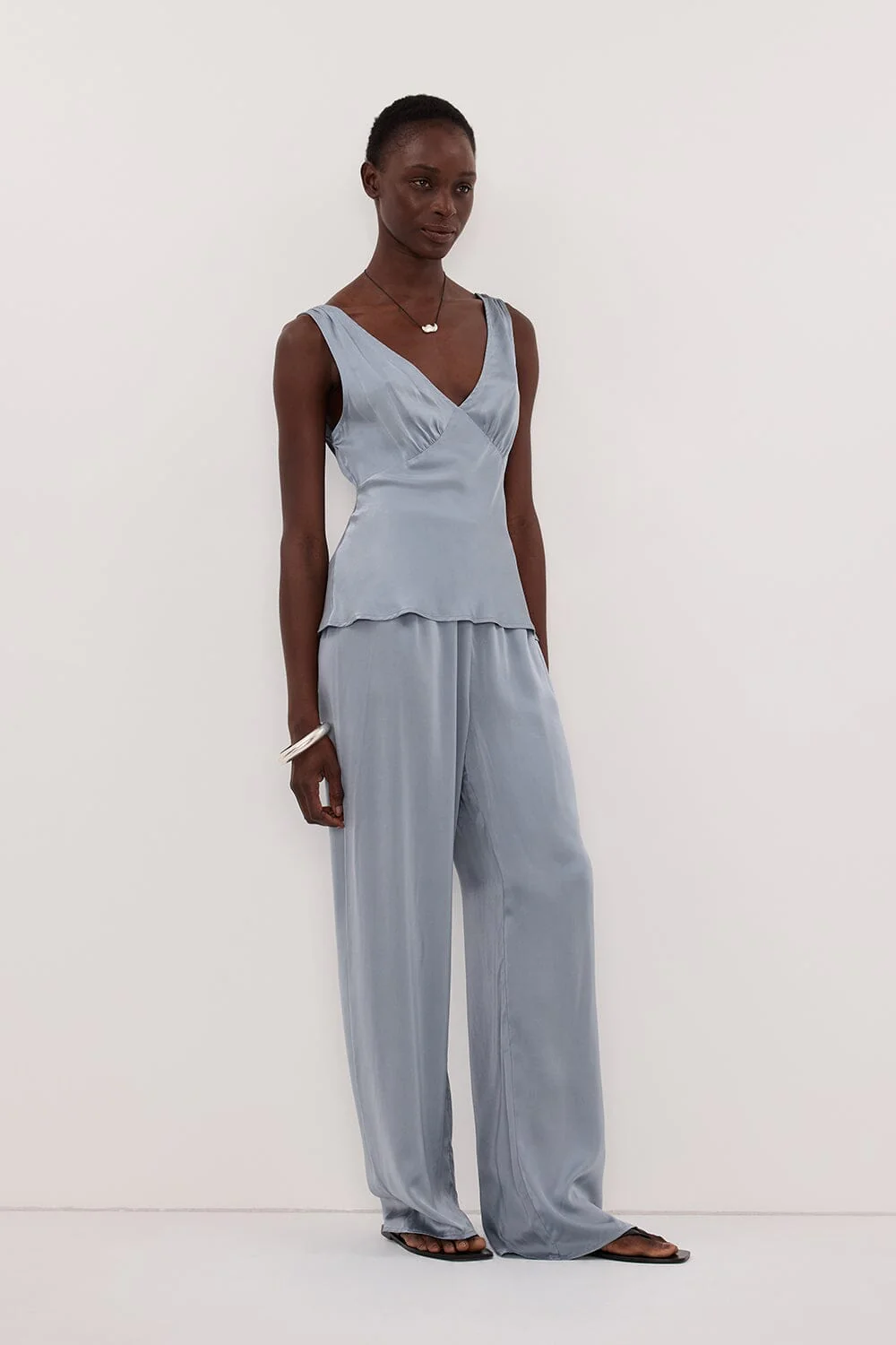 JORJA DUSTY BLUE SLEEVELESS SILK TOP - Image 4