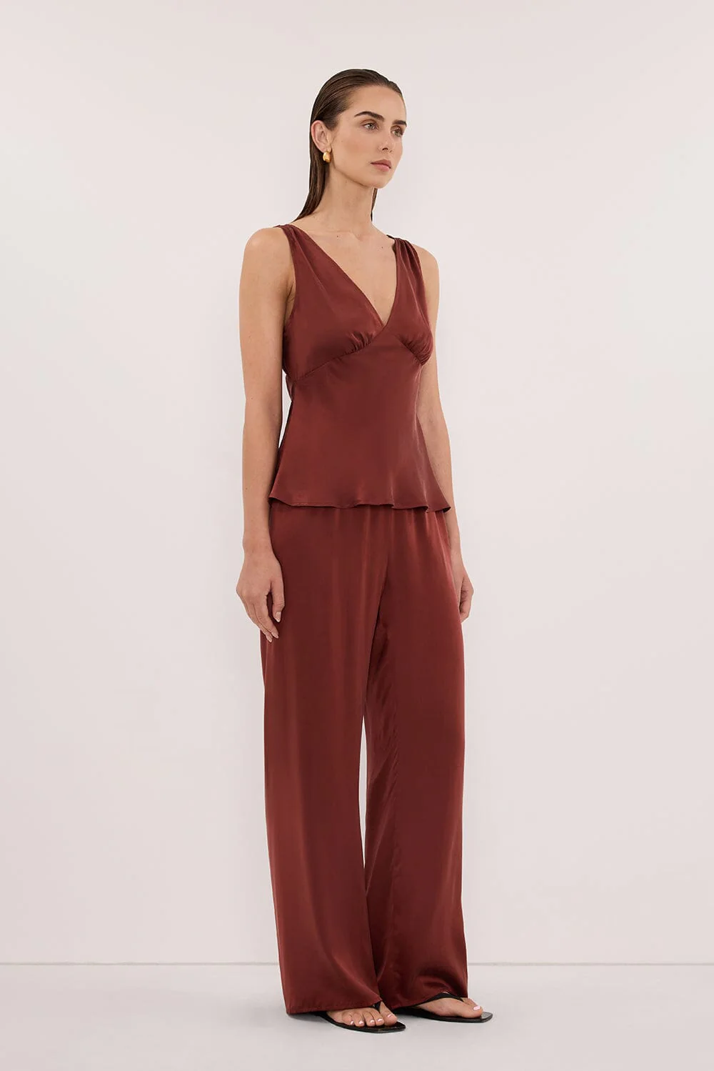 JORJA SAHARA SLEEVELESS SILK TOP - Image 4