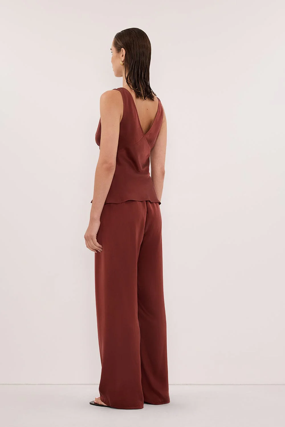 JORJA SAHARA SLEEVELESS SILK TOP - Image 5
