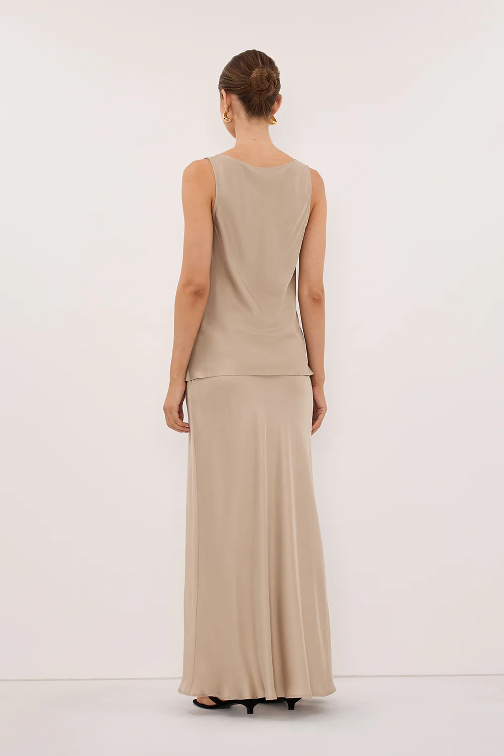 JULIETTE GOLD SILK MIDI SKIRT - Image 3