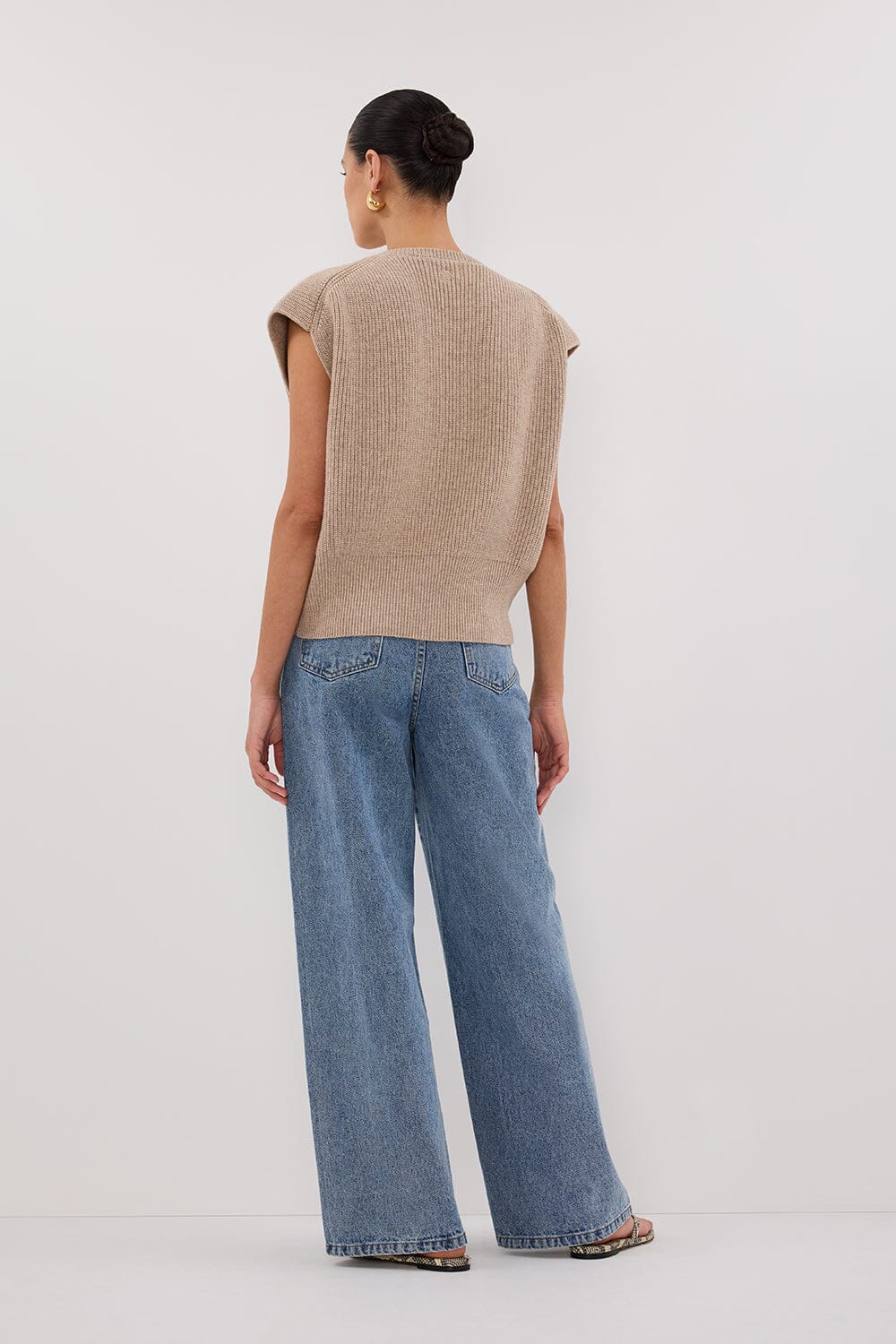 KATE OAT MARLE KNIT VEST - Image 4