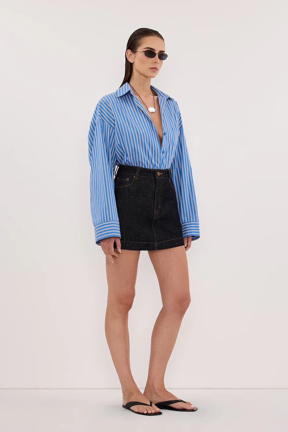 KERA RAW INDIGO DENIM A LINE SKORT - Image 3