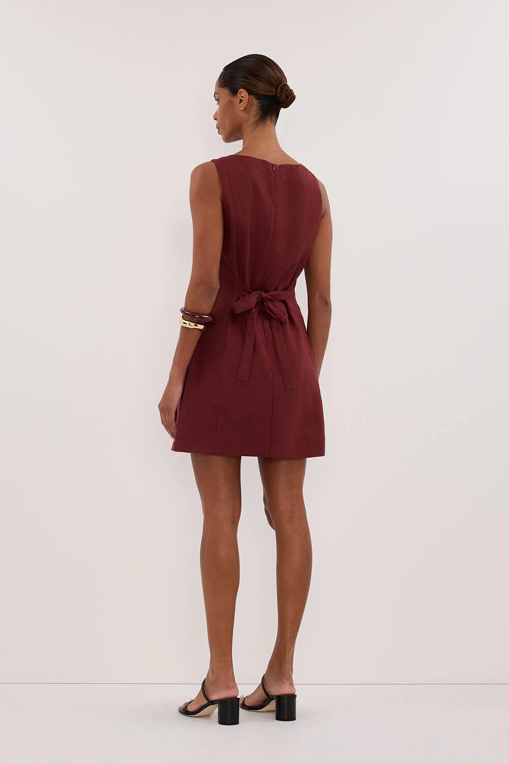 LACY SAHARA SLEEVELESS LINEN MINI DRESS - Image 4
