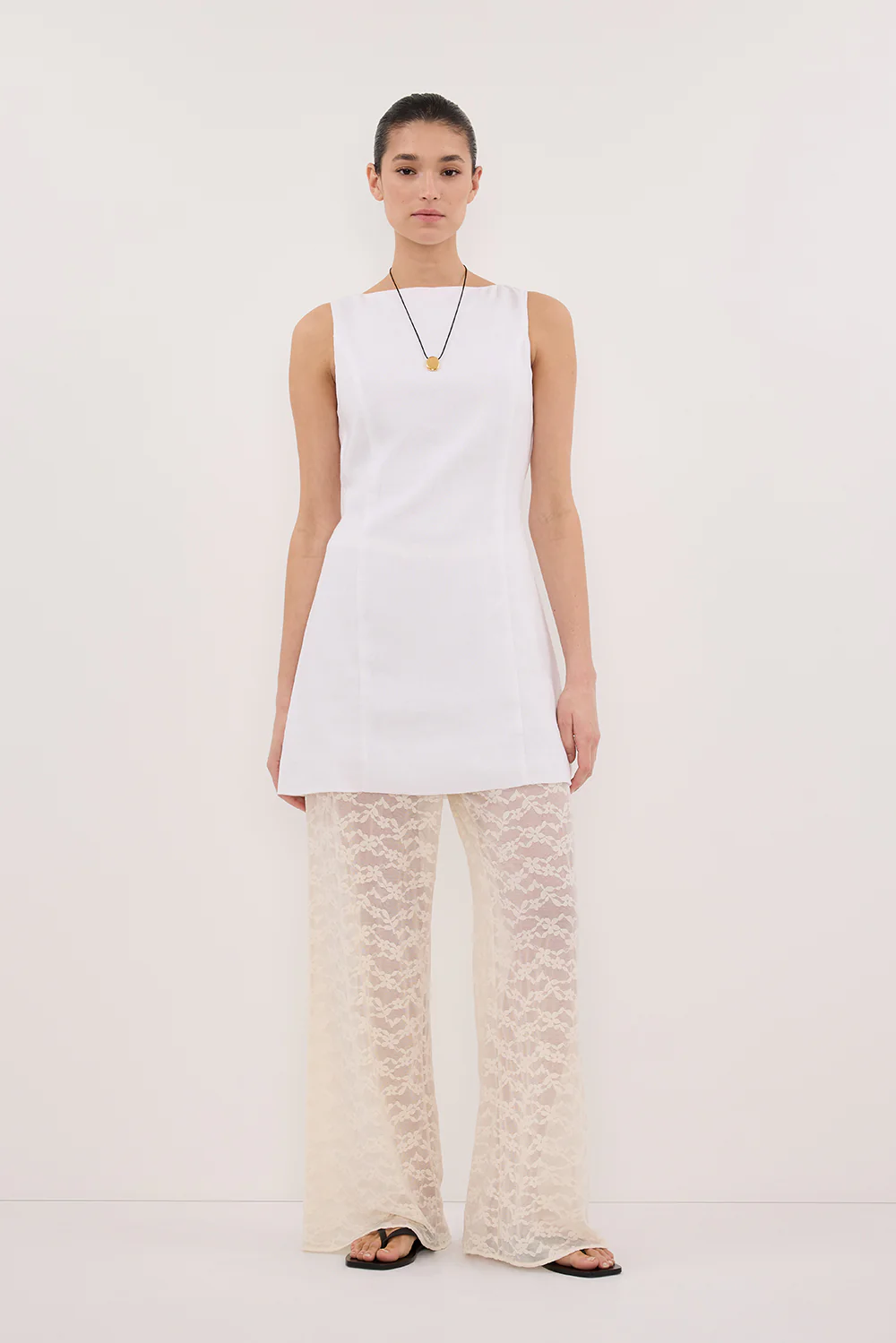LACY WHITE SLEEVELESS LINEN MINI DRESS - Image 6