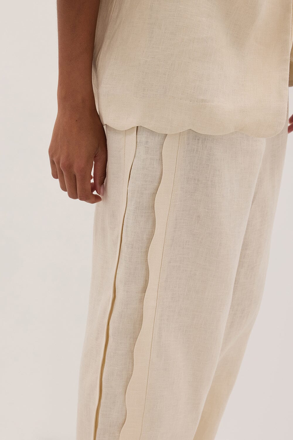 LELA SANDSTONE LINEN PANT - Image 7