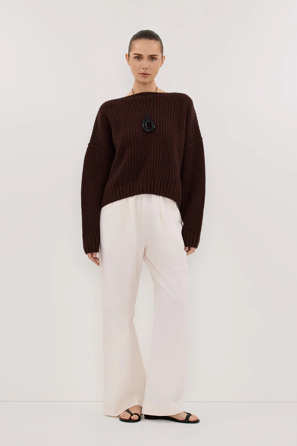 LIN CHOCOLATE BOAT NECK KNIT JUMPER