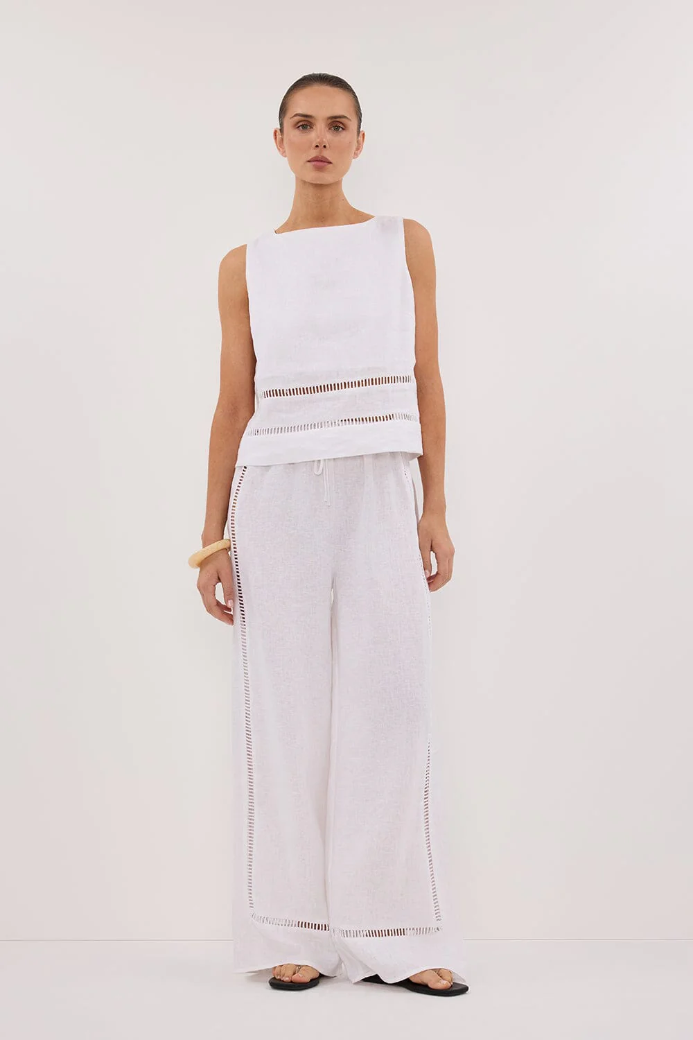 LINDSAY WHITE LINEN BOXY TOP