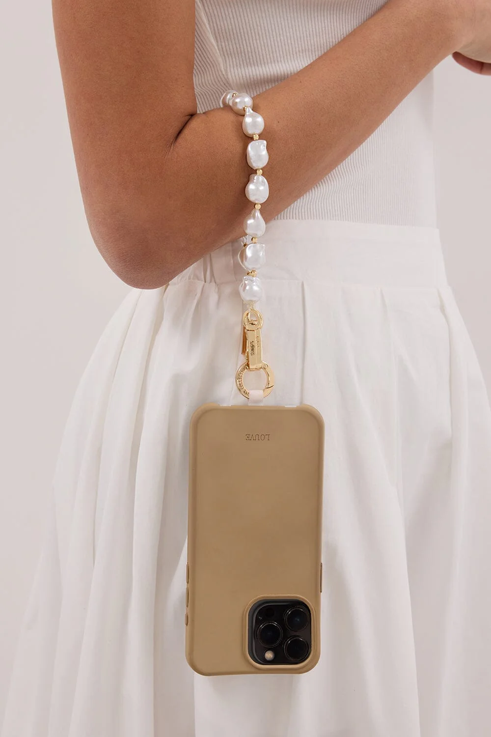 LOUVE COLLECTION WHITE ADAPTOR - Image 3