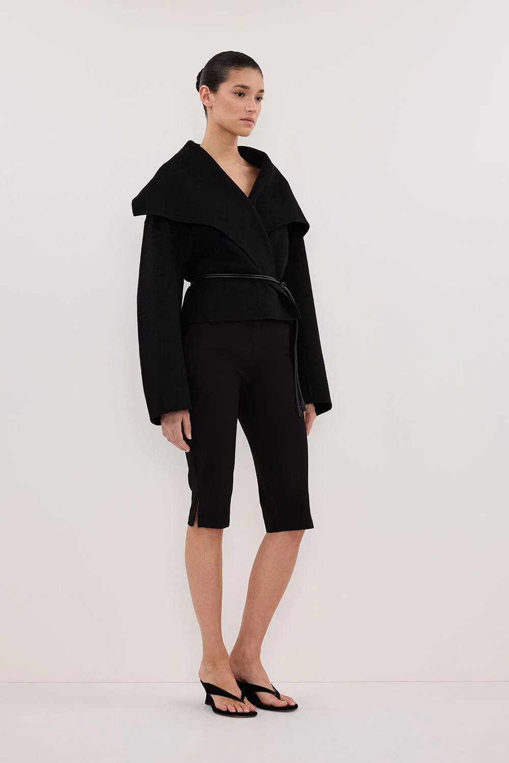 LUCIA BLACK CROPPED WOOL BLEND TRENCH COAT - Image 3