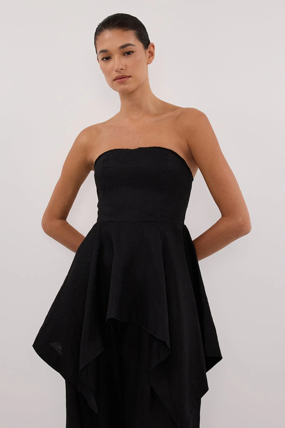 LUNA BLACK LINEN HANDKERCHIEF TOP - Image 2