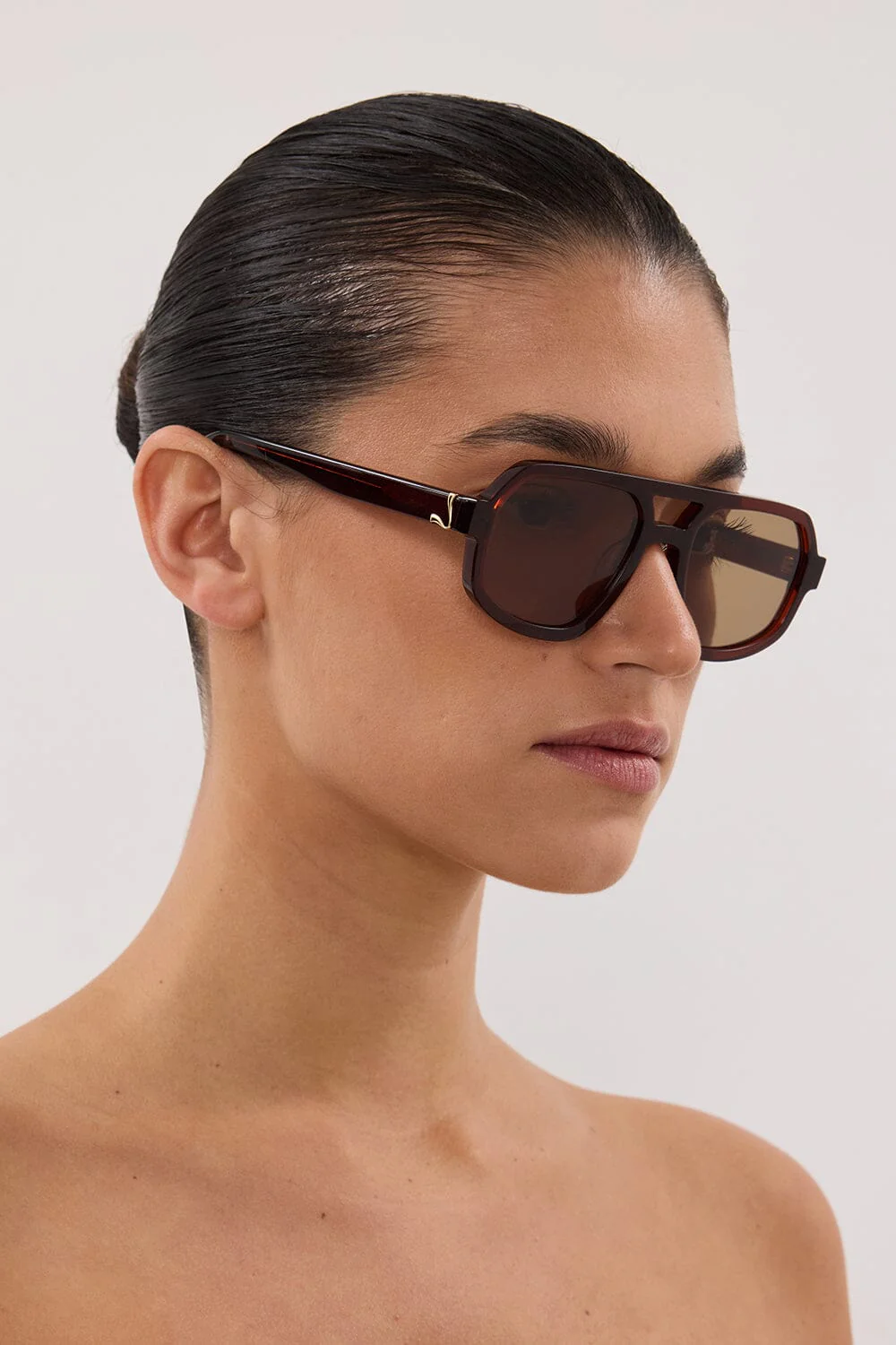 LUV LOU THE BANKS CHERRY SUNGLASSES - Image 2