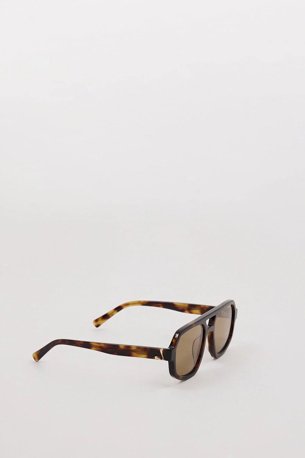 LUV LOU THE BANKS KHAKI SUNGLASSES - Image 4
